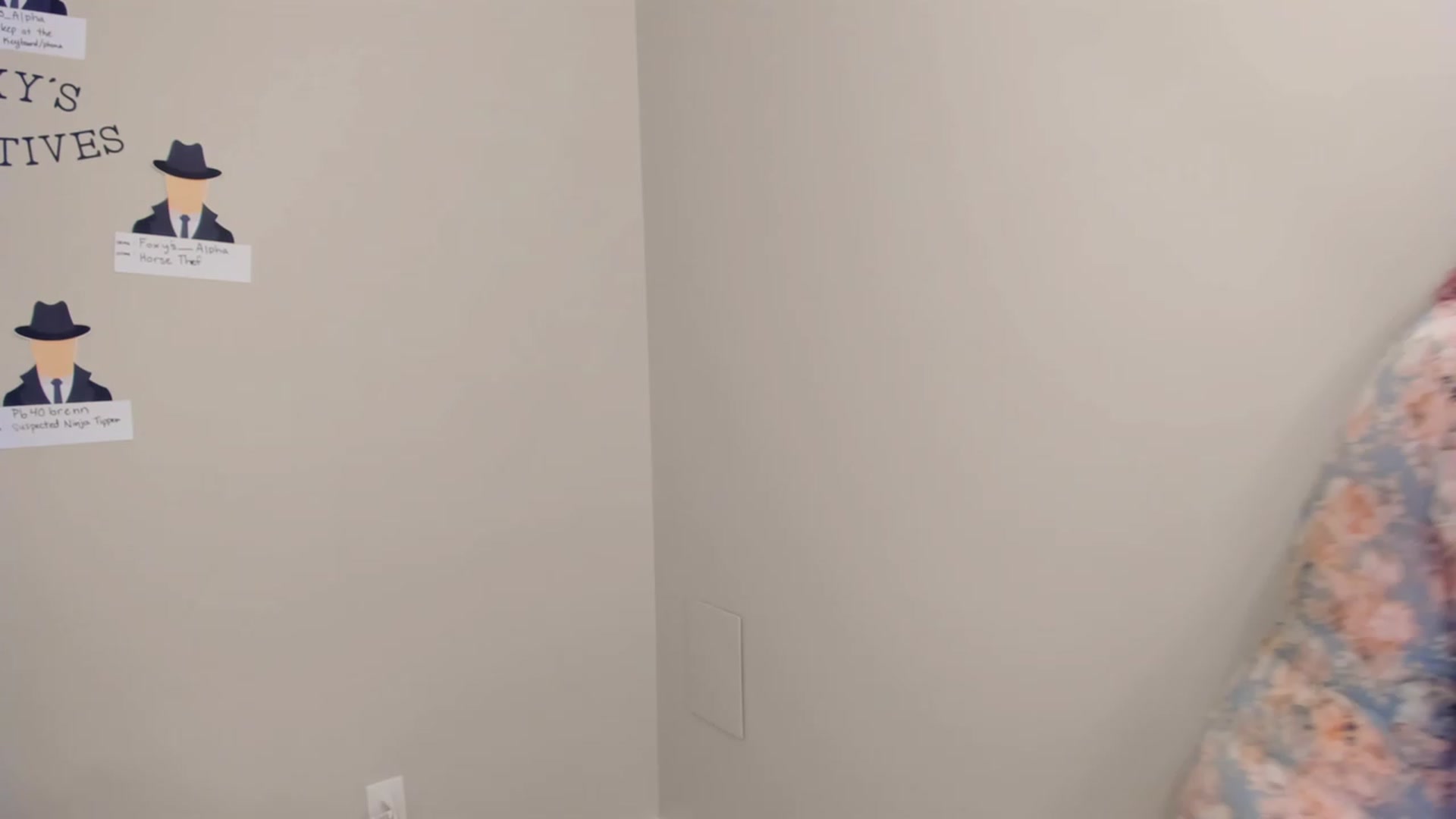 Gallery image thumbnail from FoxyDame's myfreecams stream on, 03/12/2023, 07:57 image 8 of 20