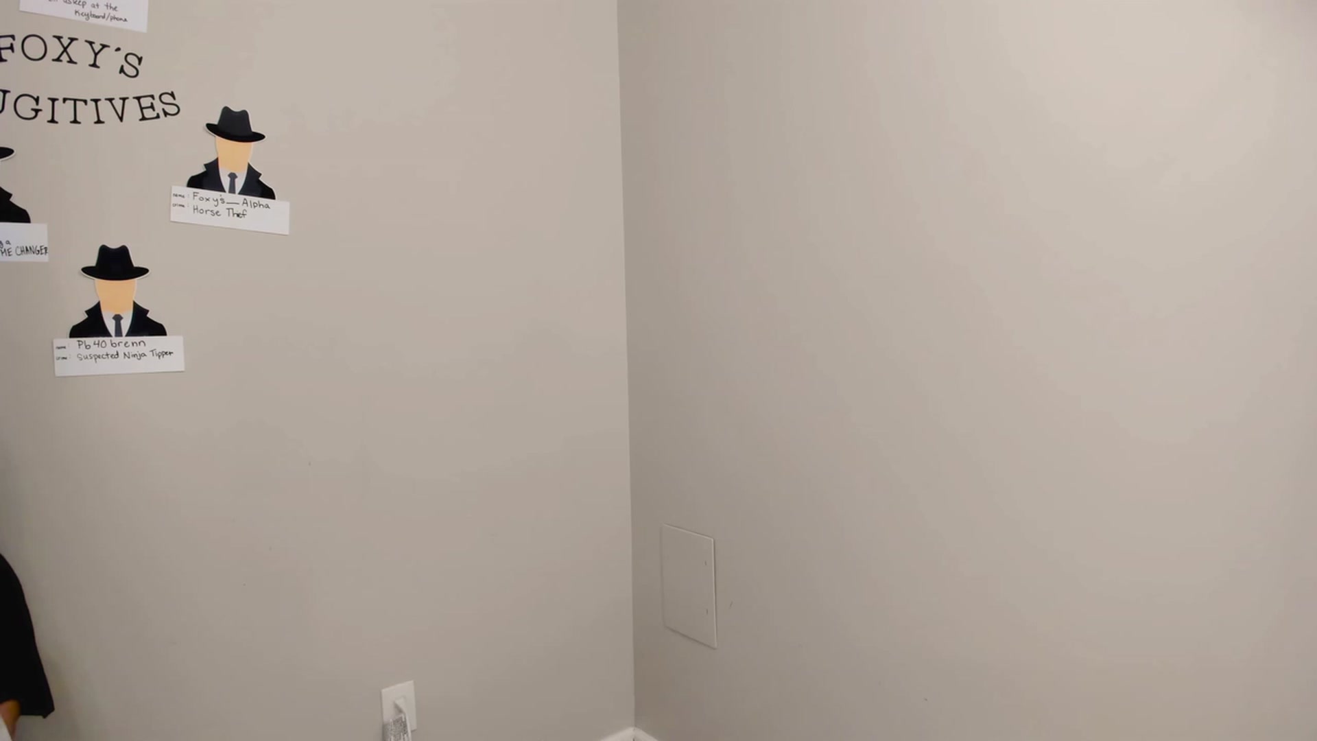 Gallery image thumbnail from FoxyDame's myfreecams stream on, 03/16/2023, 04:08 image 14 of 20
