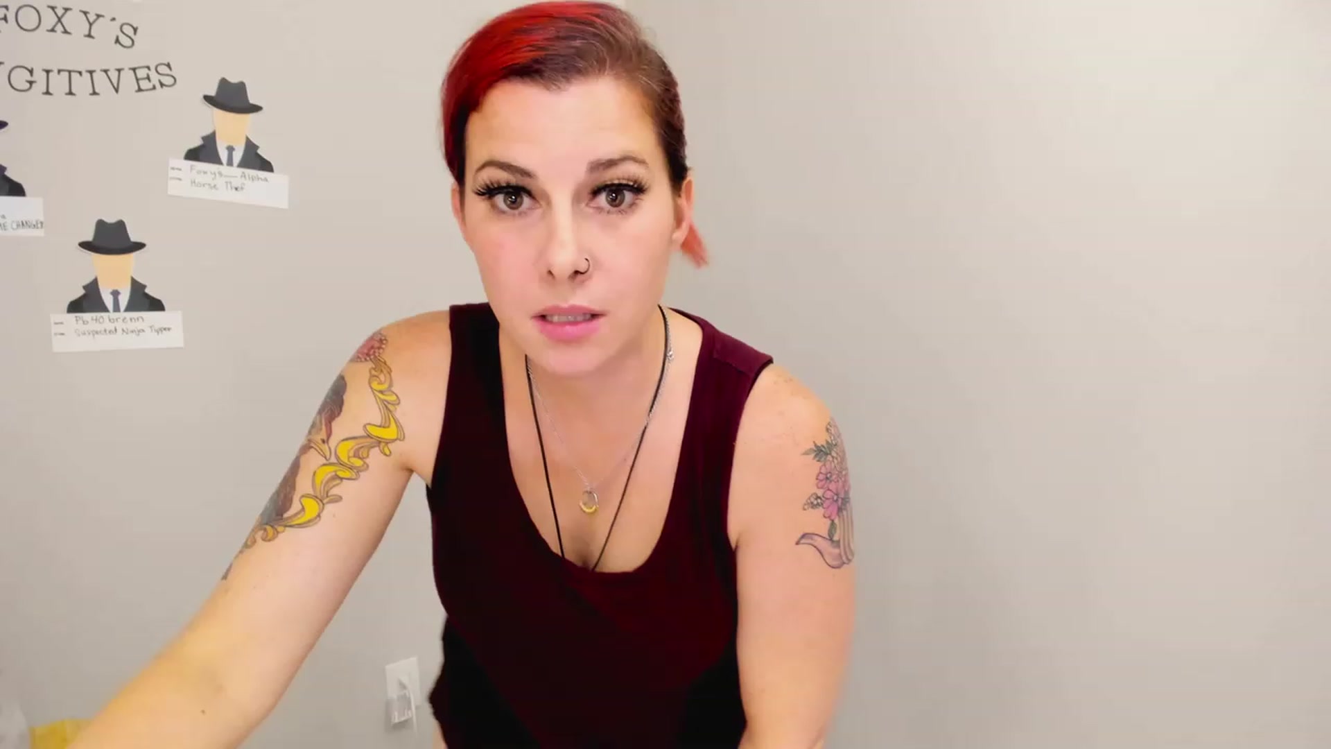 Gallery image thumbnail from FoxyDame's myfreecams stream on, 03/16/2023, 04:08 image 17 of 20