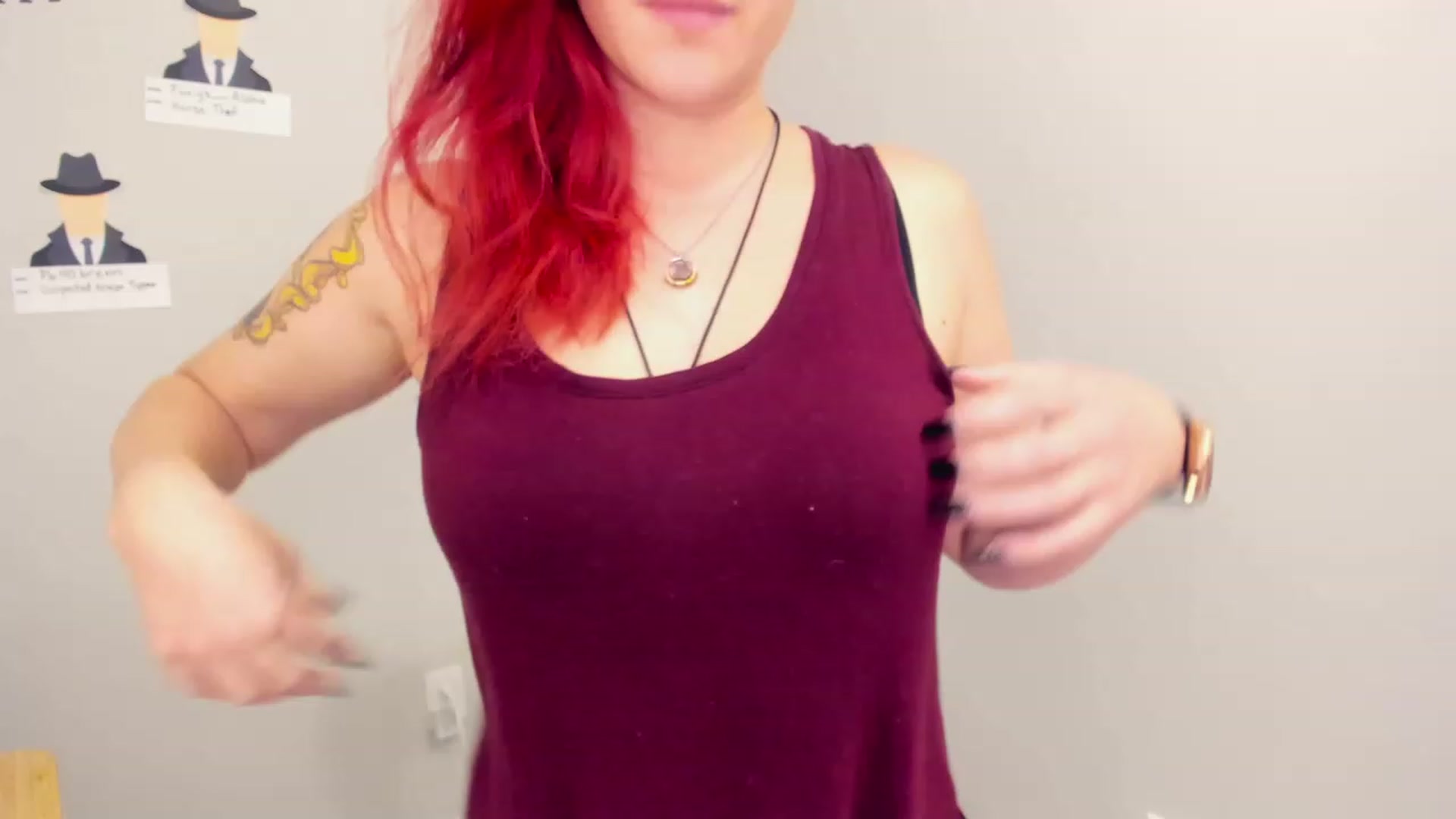 Gallery image thumbnail from FoxyDame's myfreecams stream on, 03/16/2023, 04:35 image 13 of 20