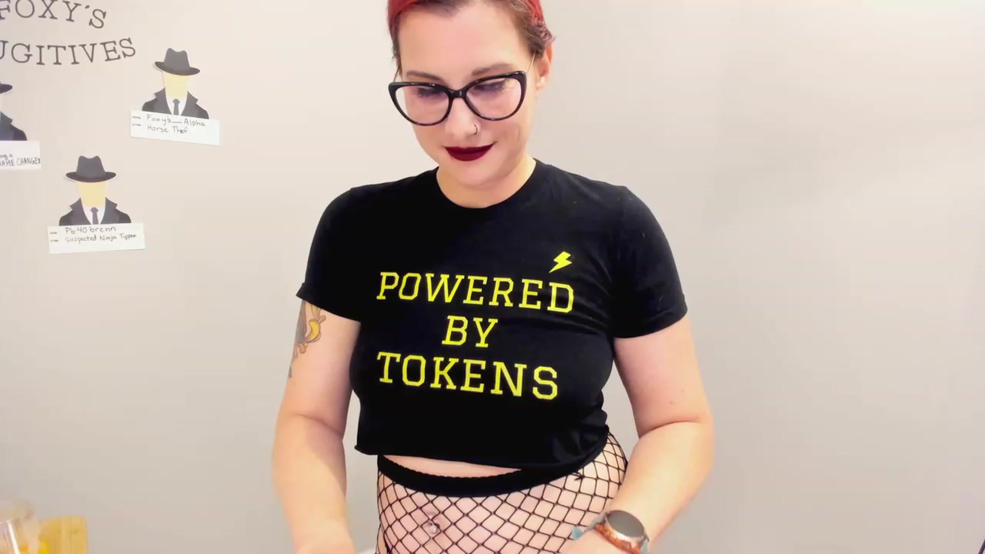 Gallery image thumbnail from FoxyDame's myfreecams stream on, 03/22/2023, 05:01 image 14 of 20