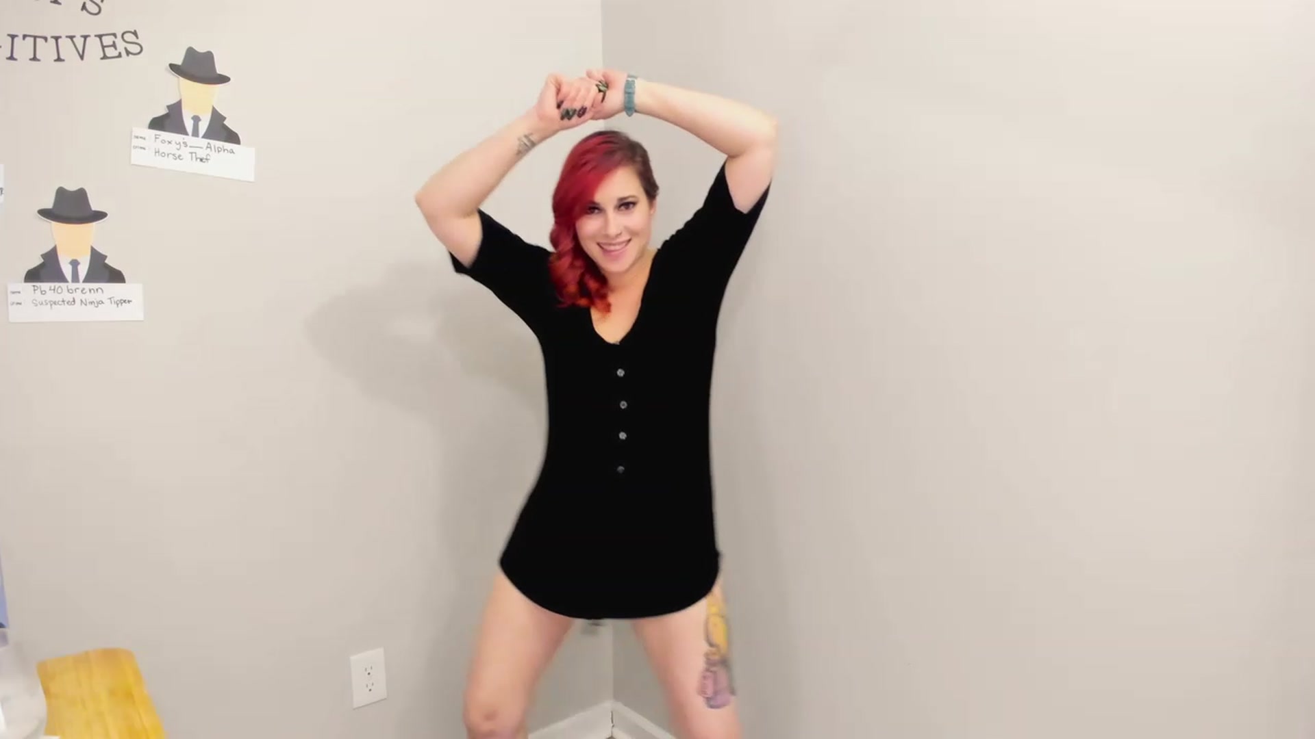 Gallery image thumbnail from FoxyDame's myfreecams stream on, 03/26/2023, 03:52 image 11 of 20