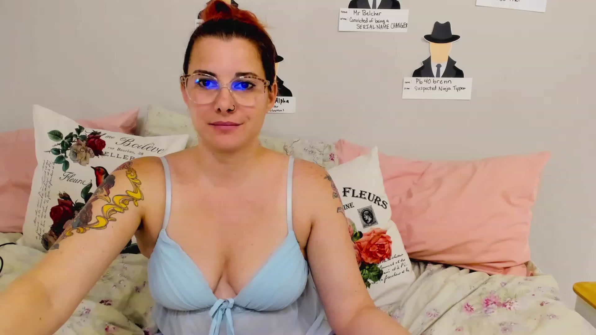 Gallery image thumbnail from FoxyDame's myfreecams stream on, 03/30/2023, 03:04 image 1 of 20