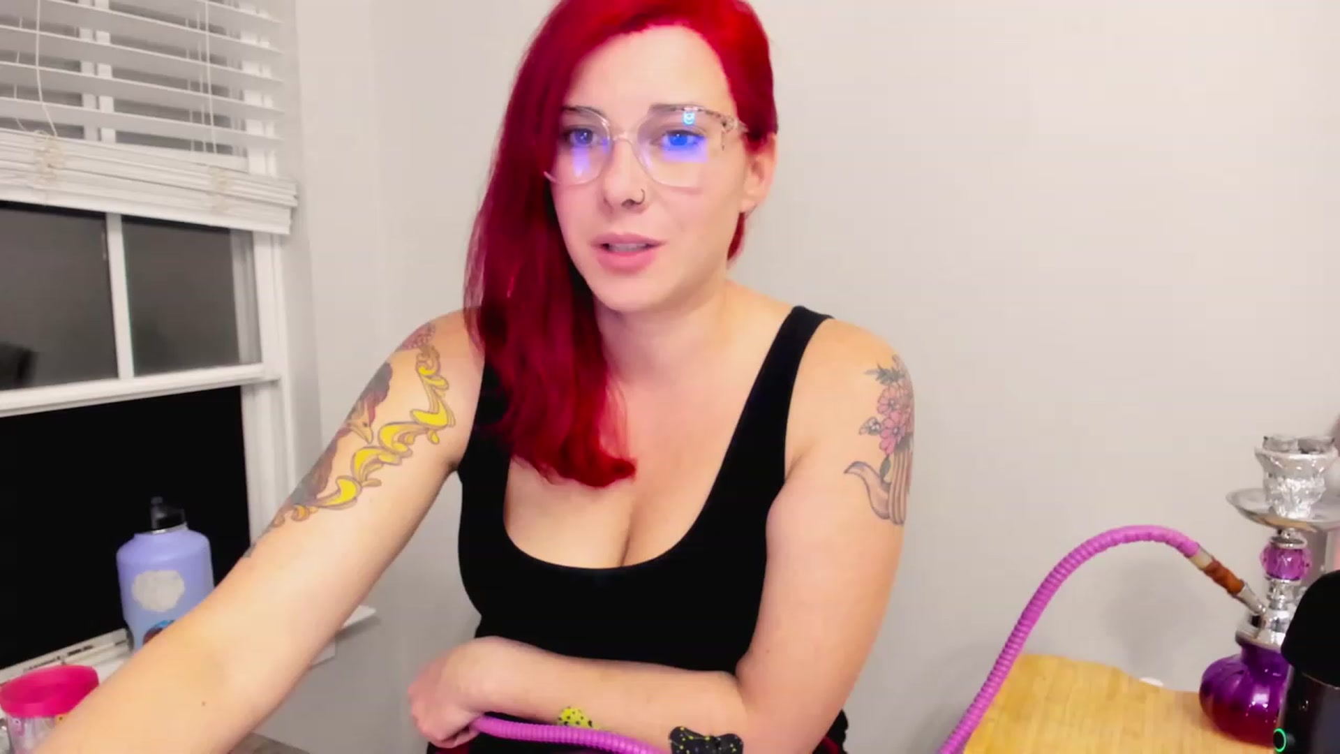Gallery image thumbnail from FoxyDame's myfreecams stream on, 04/09/2023, 03:29 image 14 of 20