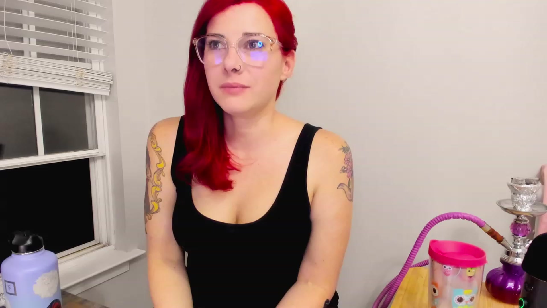 Gallery image thumbnail from FoxyDame's myfreecams stream on, 04/09/2023, 03:29 image 16 of 20