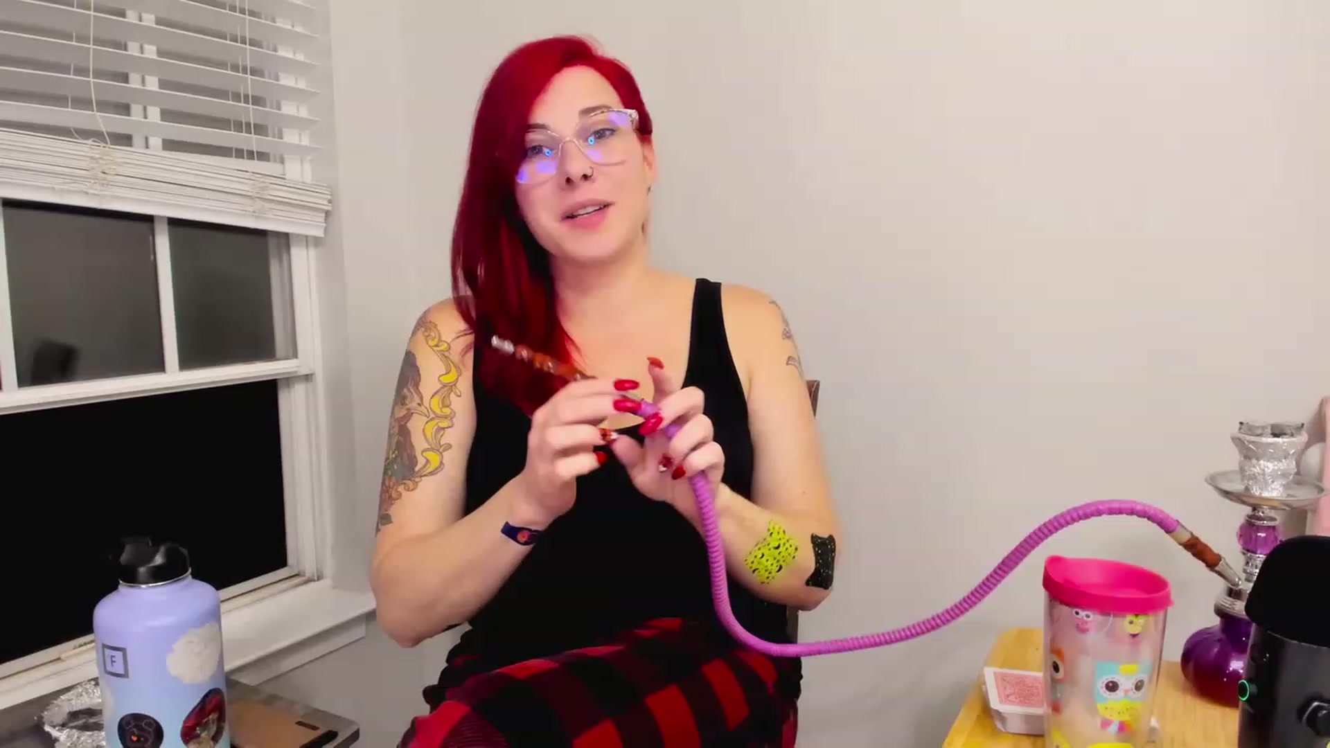 Gallery image thumbnail from FoxyDame's myfreecams stream on, 04/09/2023, 03:29 image 17 of 20