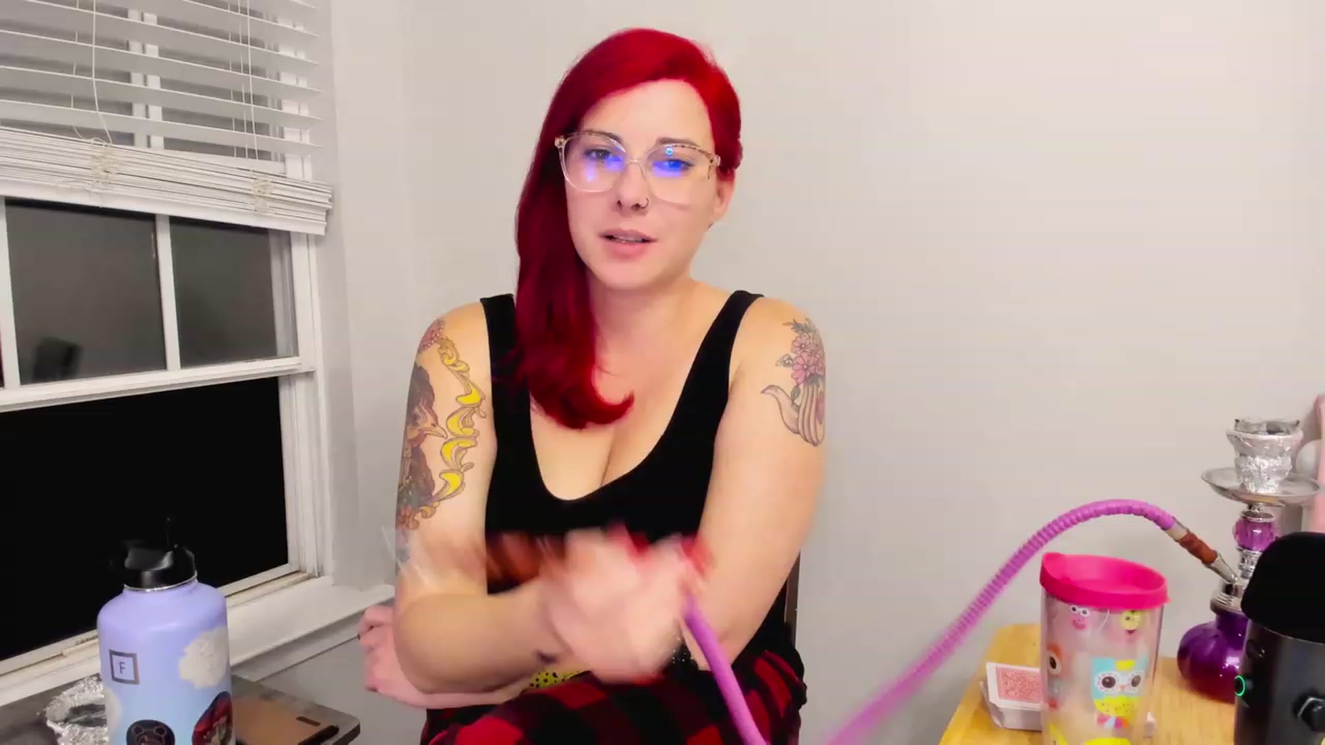 Gallery image thumbnail from FoxyDame's myfreecams stream on, 04/09/2023, 03:29 image 18 of 20