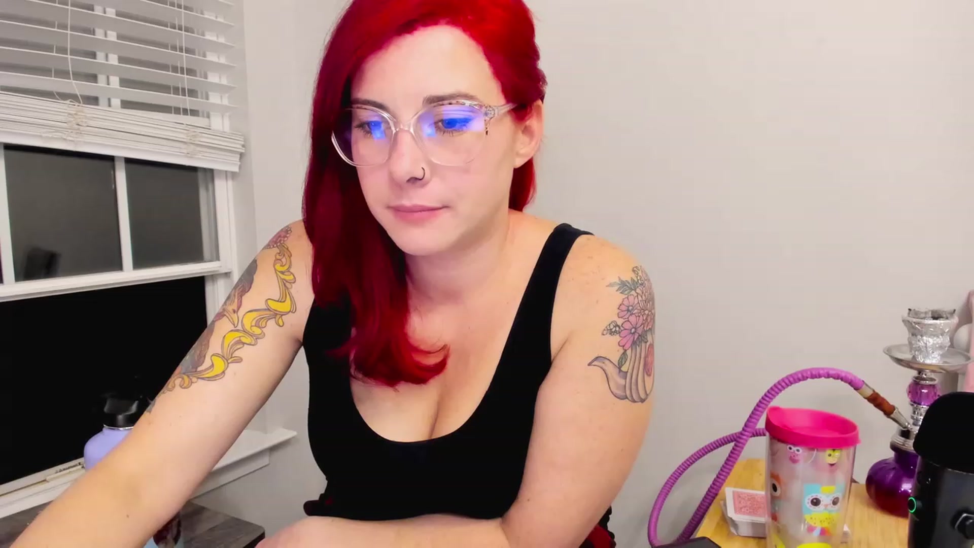 Gallery image thumbnail from FoxyDame's myfreecams stream on, 04/09/2023, 03:29 image 20 of 20