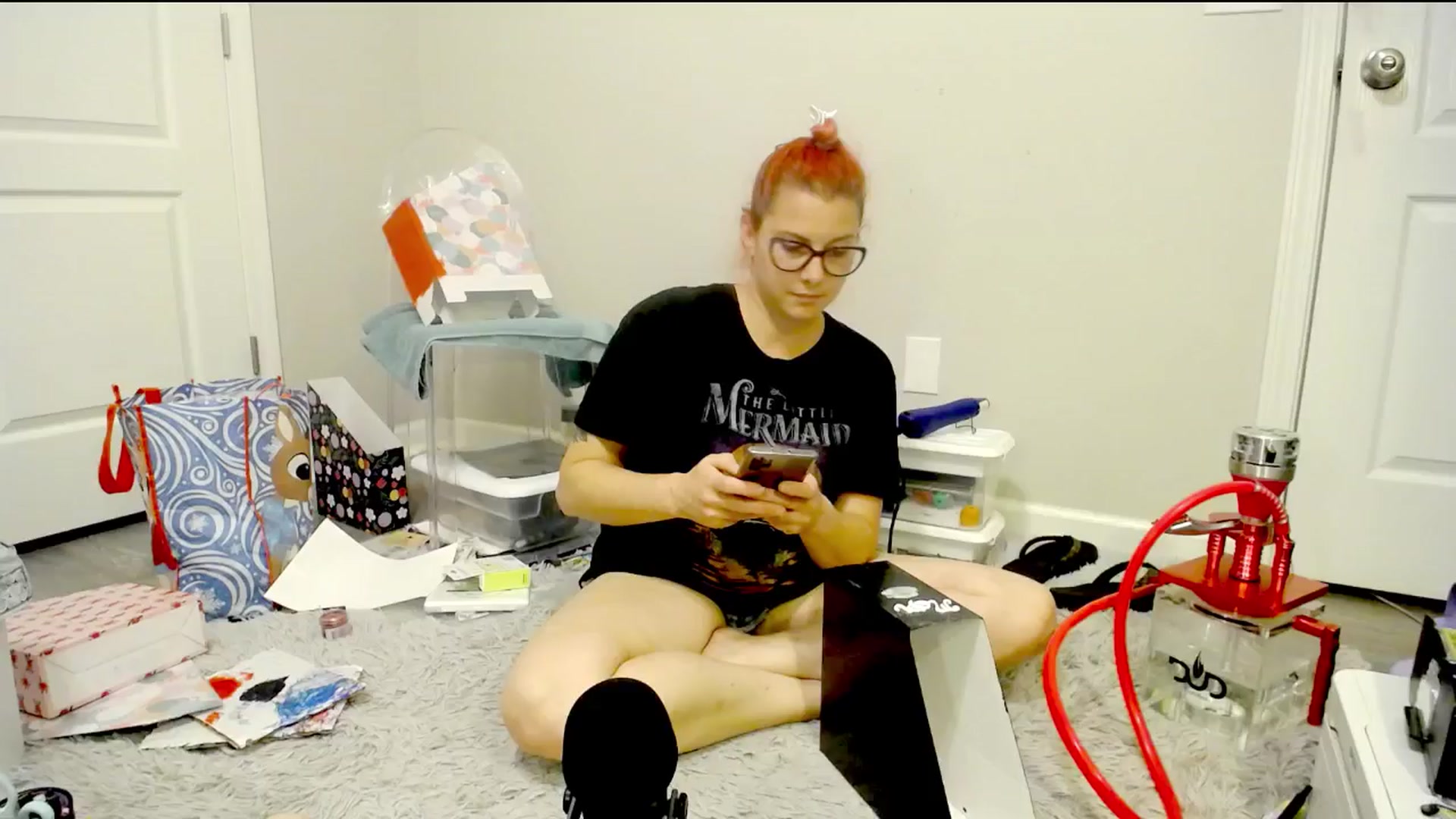 Gallery image thumbnail from FoxyDame's myfreecams stream on, 04/30/2024, 01:57 image 5 of 20