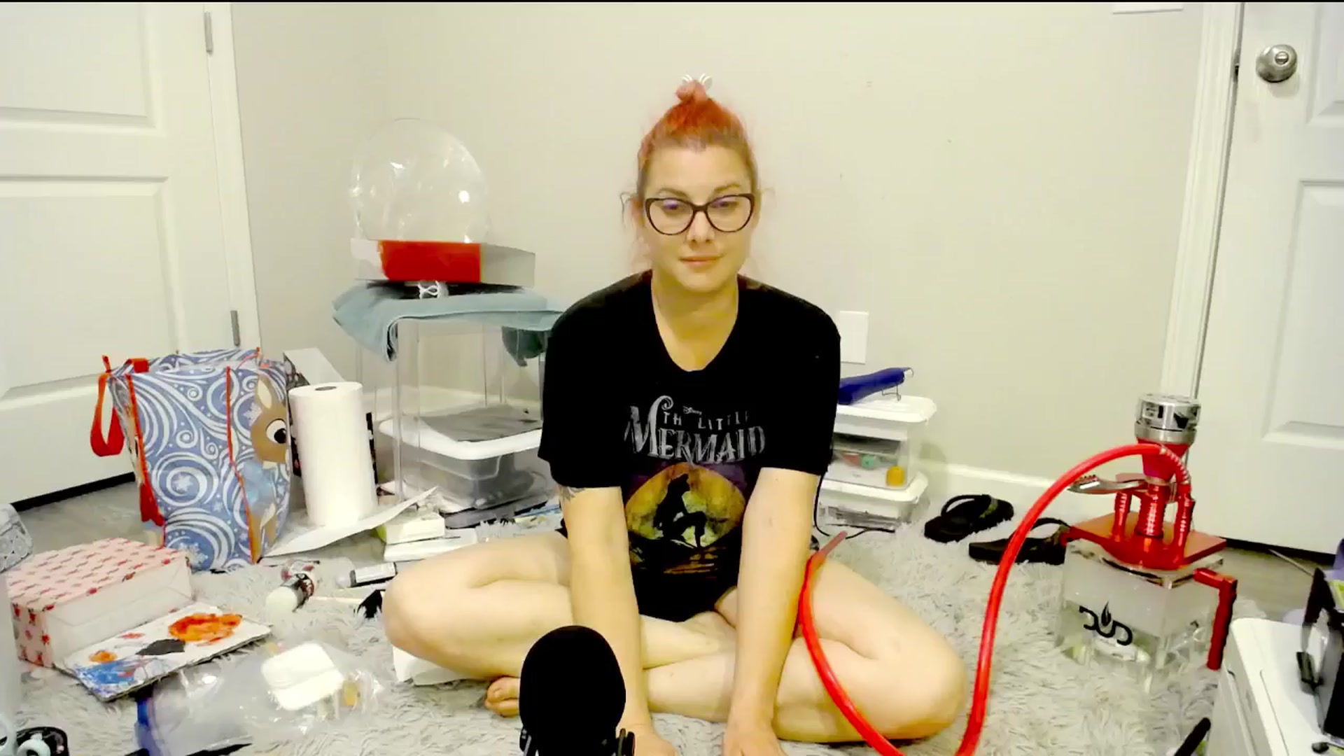 Gallery image thumbnail from FoxyDame's myfreecams stream on, 04/30/2024, 01:57 image 13 of 20