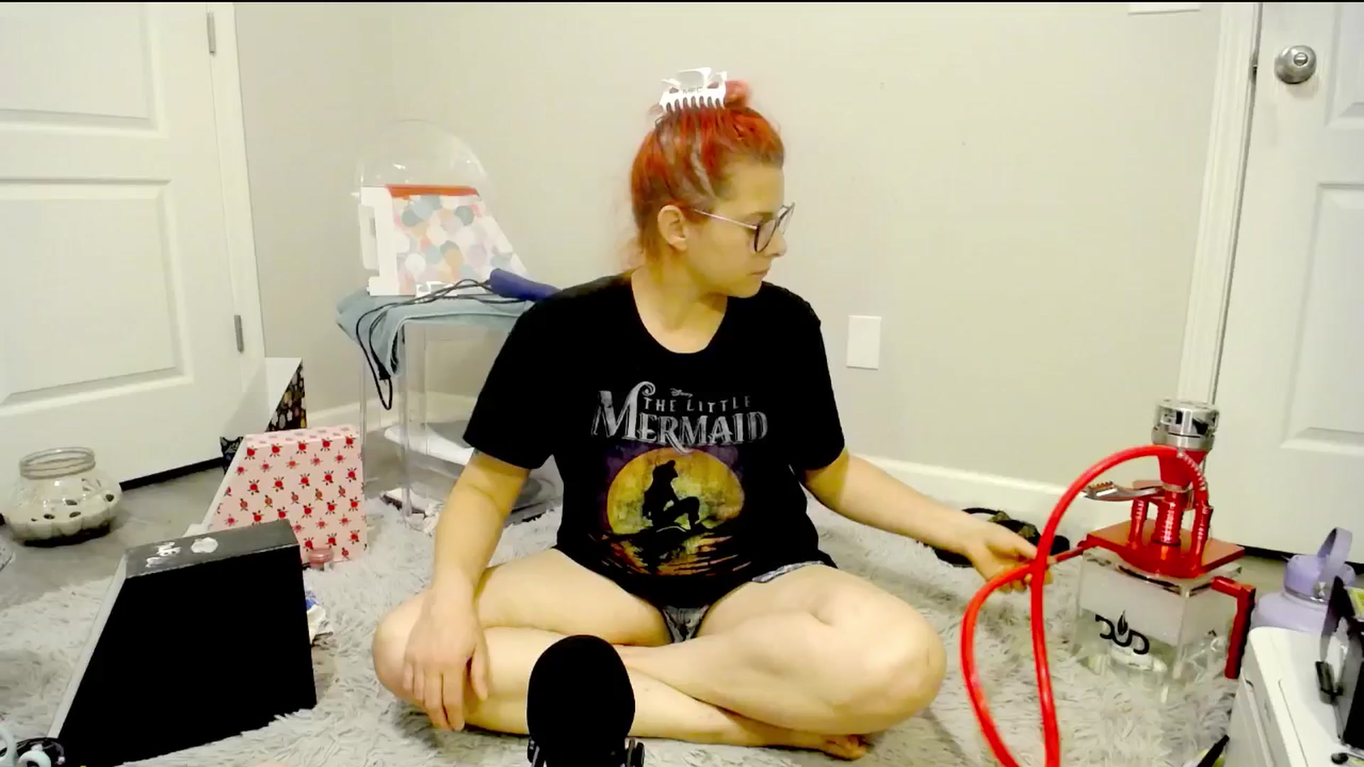 Gallery image thumbnail from FoxyDame's myfreecams stream on, 04/30/2024, 01:57 image 1 of 20