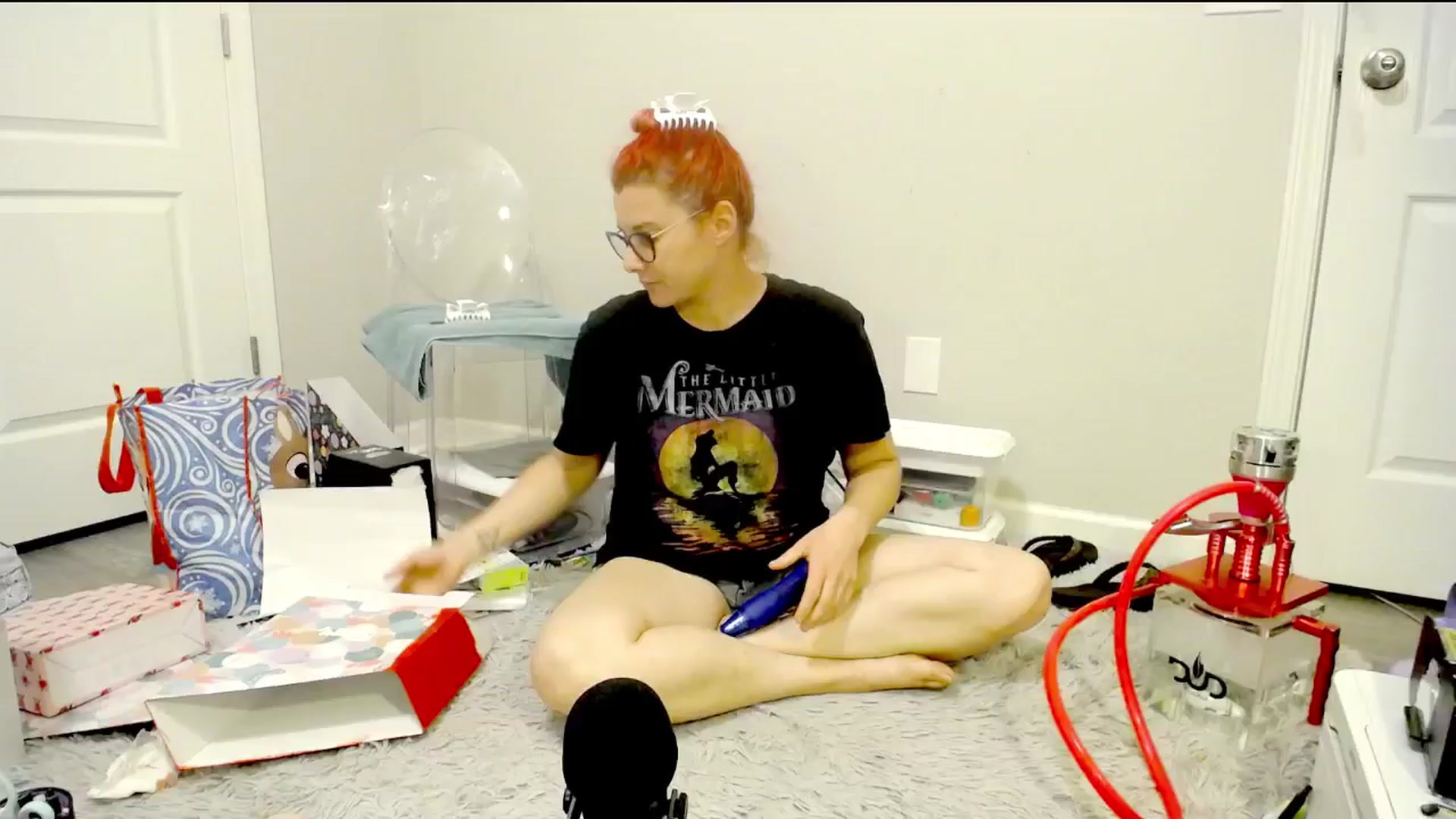 Gallery image thumbnail from FoxyDame's myfreecams stream on, 04/30/2024, 01:57 image 4 of 20