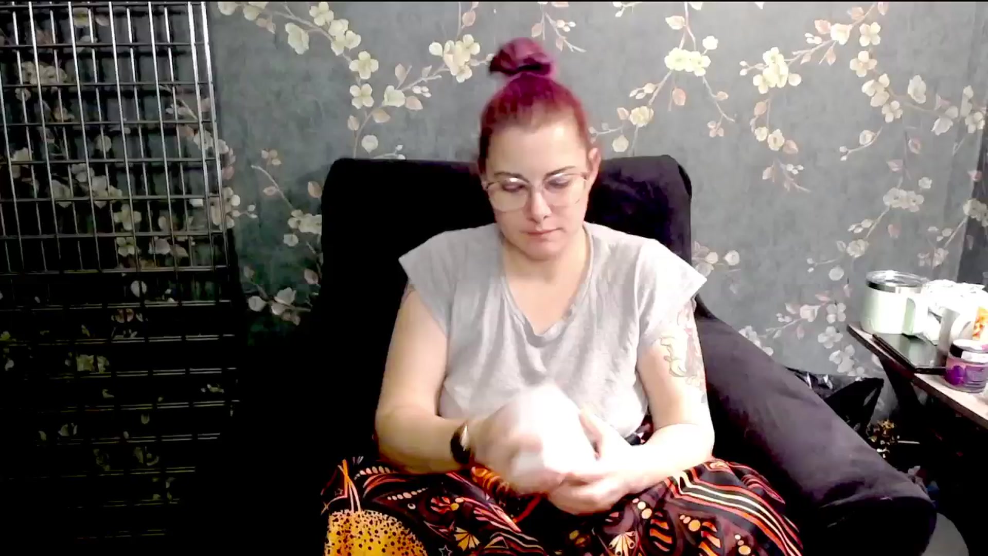 Gallery image thumbnail from FoxyDame's myfreecams stream on, 01/16/2025, 04:43 image 4 of 20
