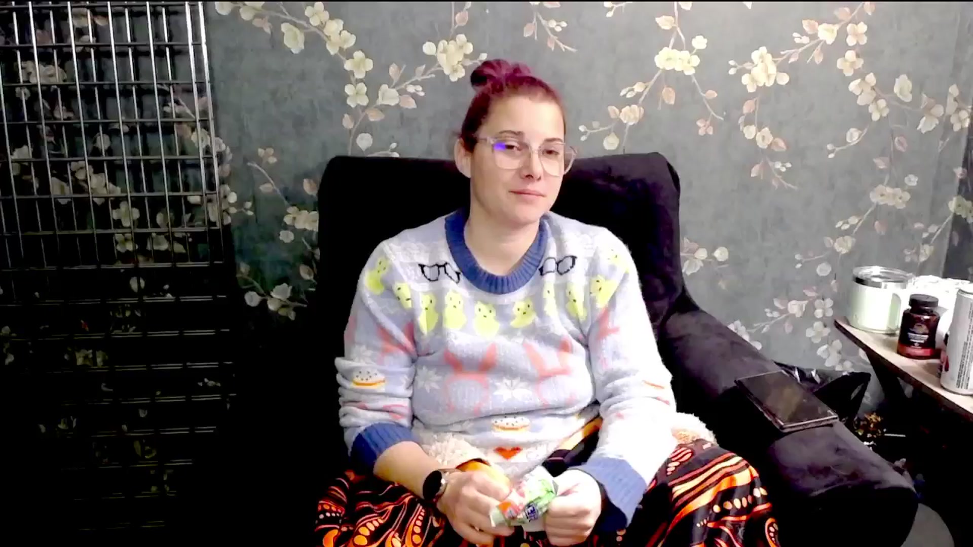 Gallery image thumbnail from FoxyDame's myfreecams stream on, 01/16/2025, 04:43 image 13 of 20
