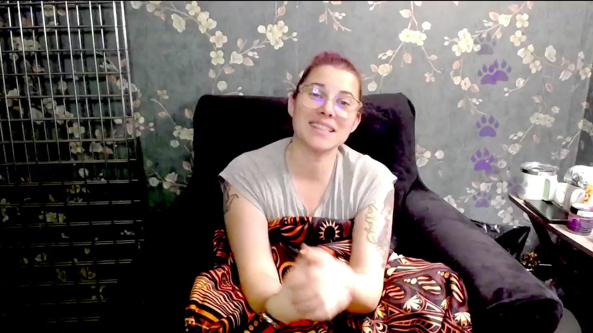 Gallery image thumbnail from FoxyDame's myfreecams stream on, 01/16/2025, 04:43 image 1 of 20