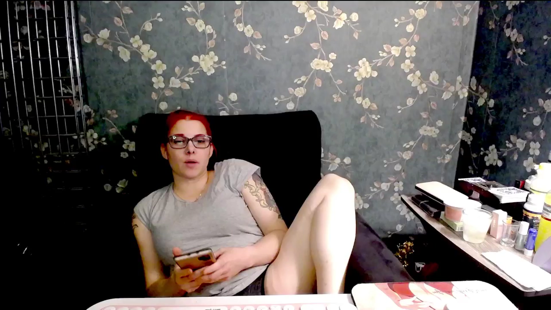 Gallery image thumbnail from FoxyDame's myfreecams stream on, 03/23/2025, 24:56 image 18 of 20