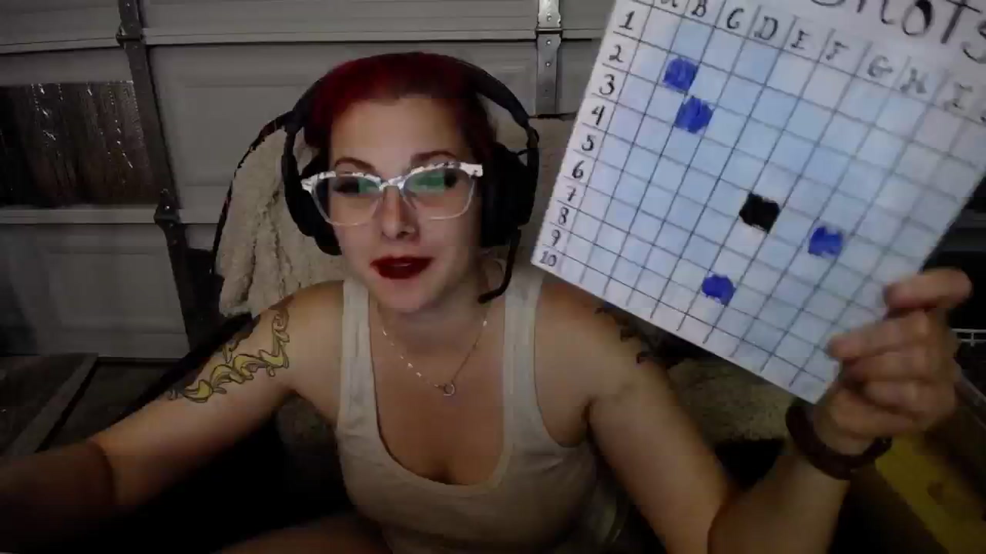 Gallery image thumbnail from FoxyDame's myfreecams stream on, 04/19/2025, 03:53 image 2 of 20