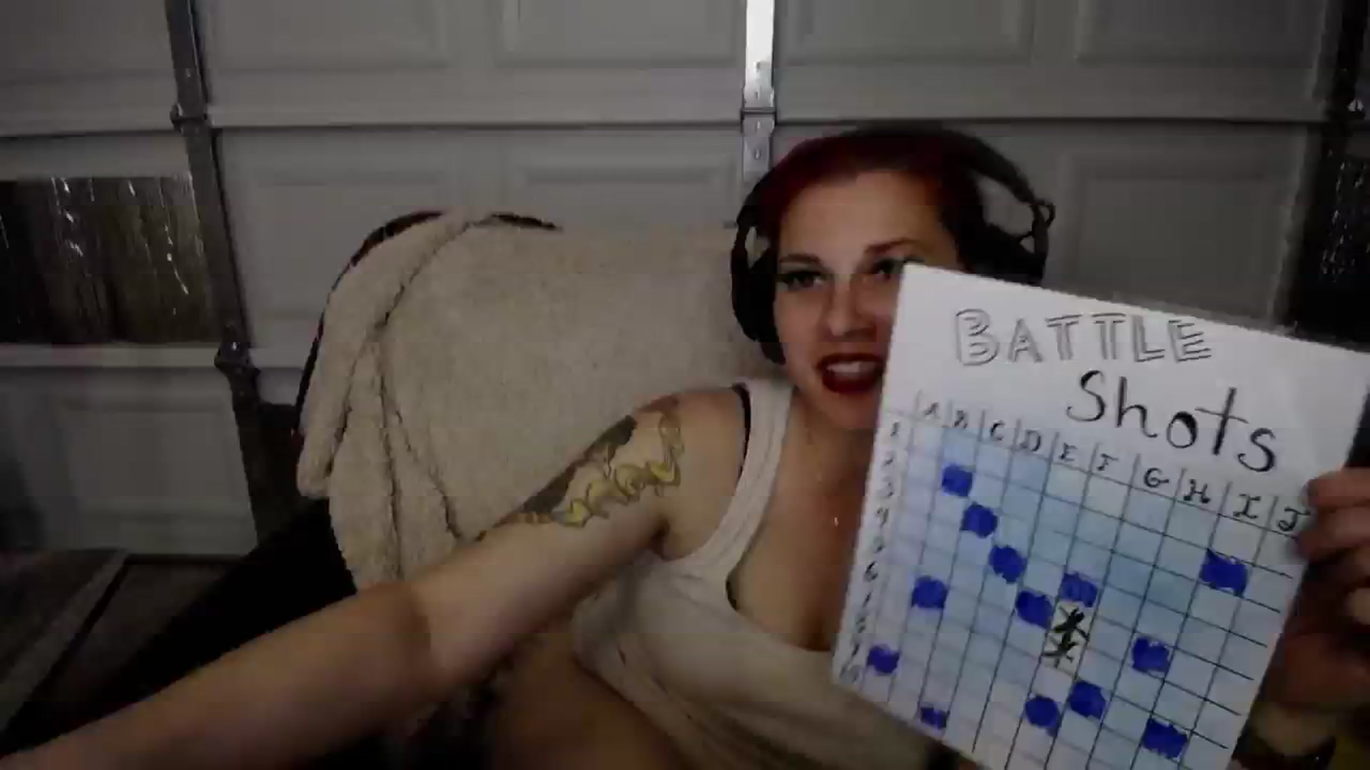 Gallery image thumbnail from FoxyDame's myfreecams stream on, 04/19/2025, 03:53 image 6 of 20