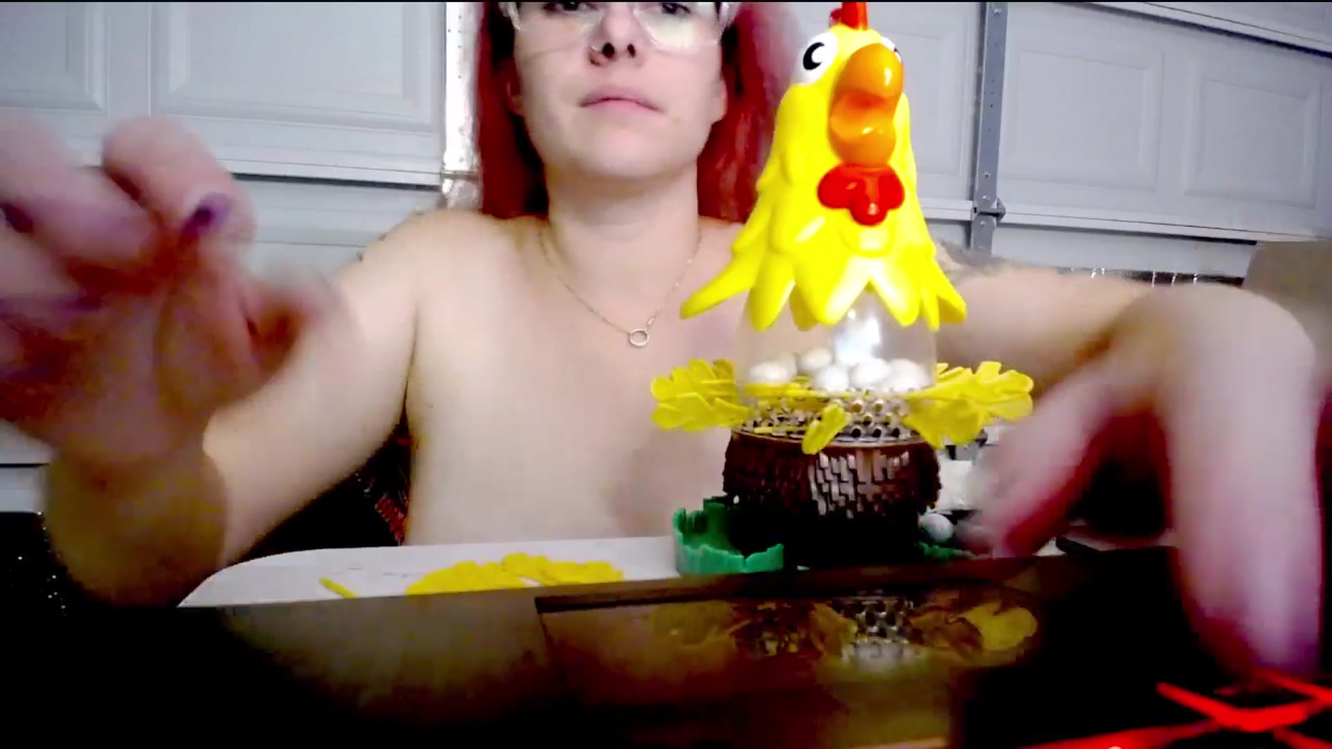Gallery image thumbnail from FoxyDame's myfreecams stream on, 05/03/2025, 03:16 image 4 of 20