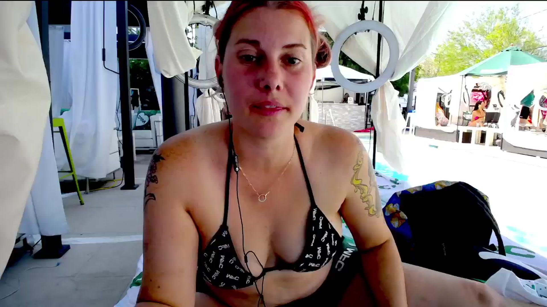 Gallery image thumbnail from FoxyDame's myfreecams stream on, 05/21/2025, 22:59 image 7 of 20