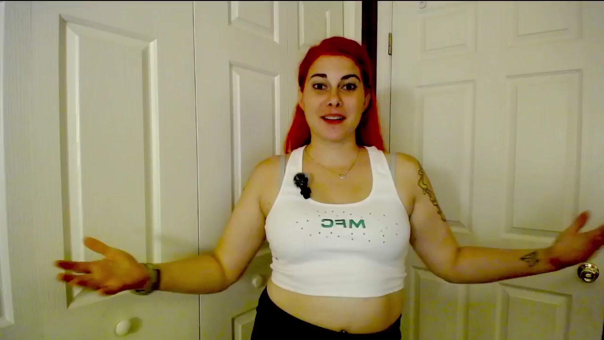 Gallery image thumbnail from FoxyDame's myfreecams stream on, 08/17/2025, 03:33 image 7 of 20
