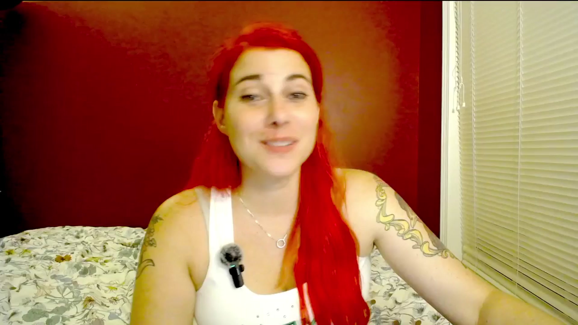 Gallery image thumbnail from FoxyDame's myfreecams stream on, 08/17/2025, 03:33 image 20 of 20