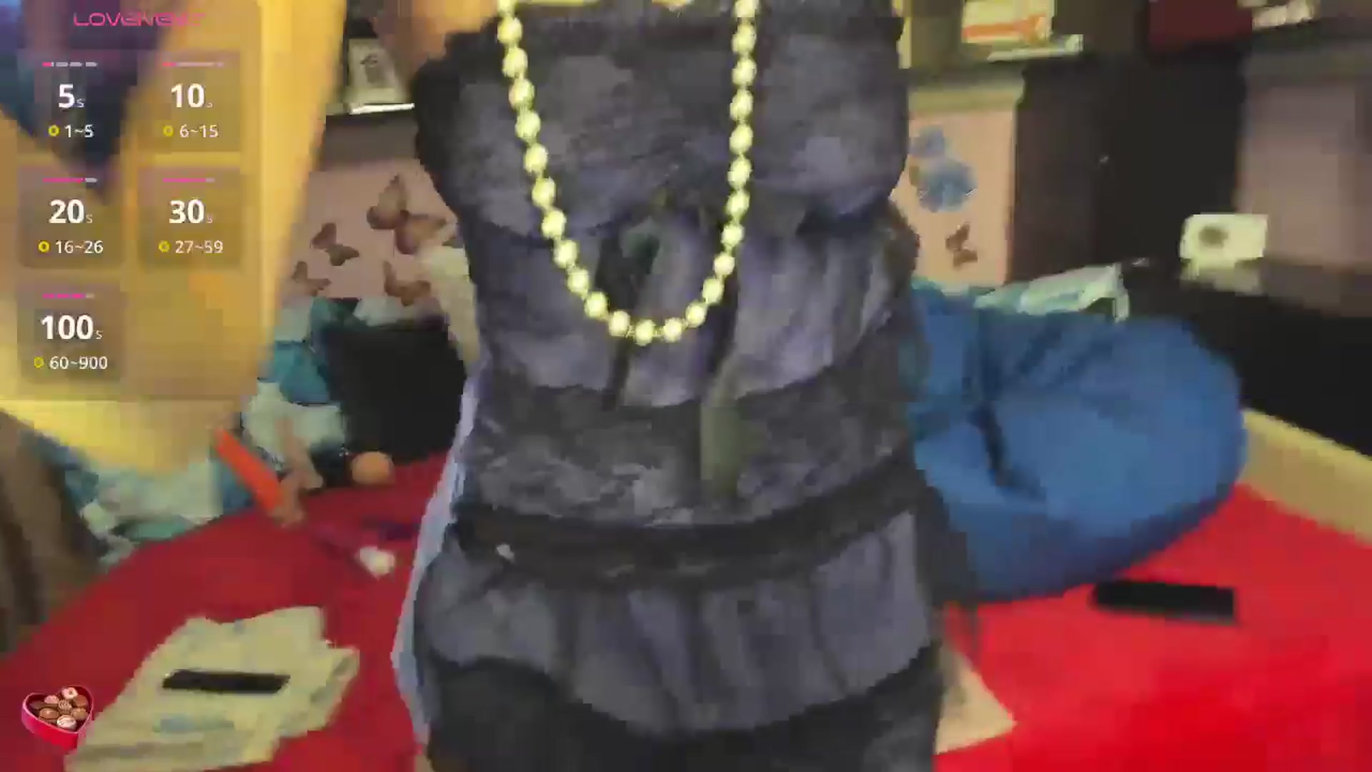 Gallery image thumbnail from FoxyDom69's myfreecams stream on, 12/16/2024, 11:54 image 18 of 20