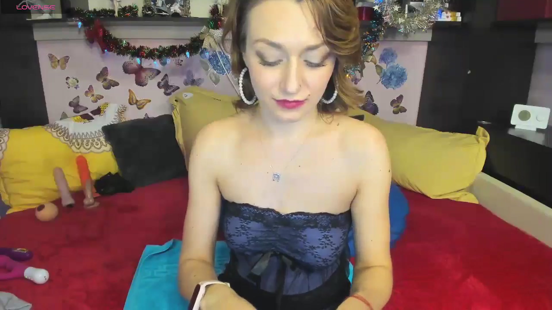 Gallery image thumbnail from FoxyDom69's myfreecams stream on, 01/02/2025, 11:13 image 15 of 20