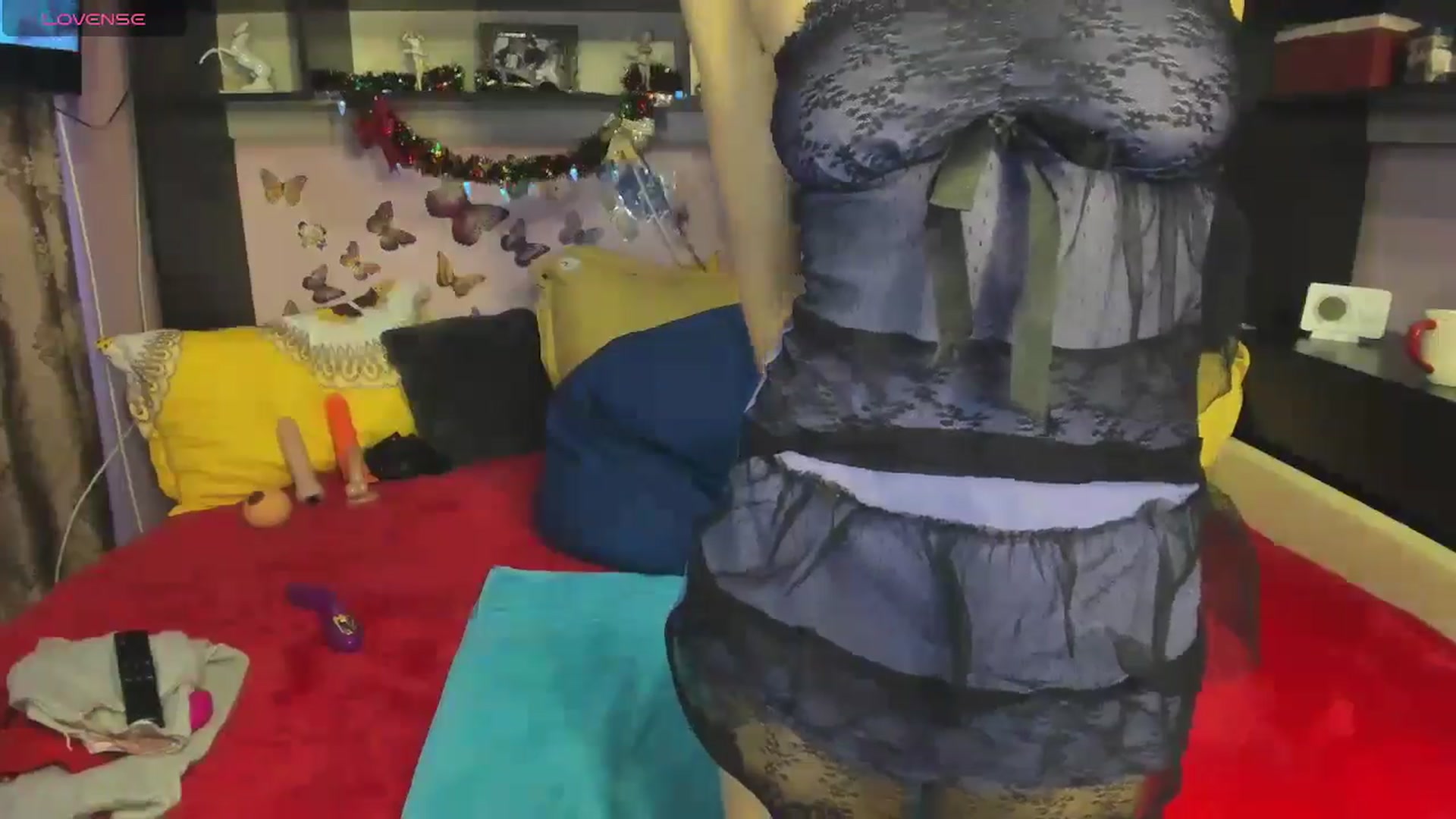 Gallery image thumbnail from FoxyDom69's myfreecams stream on, 01/02/2025, 11:49 image 11 of 20
