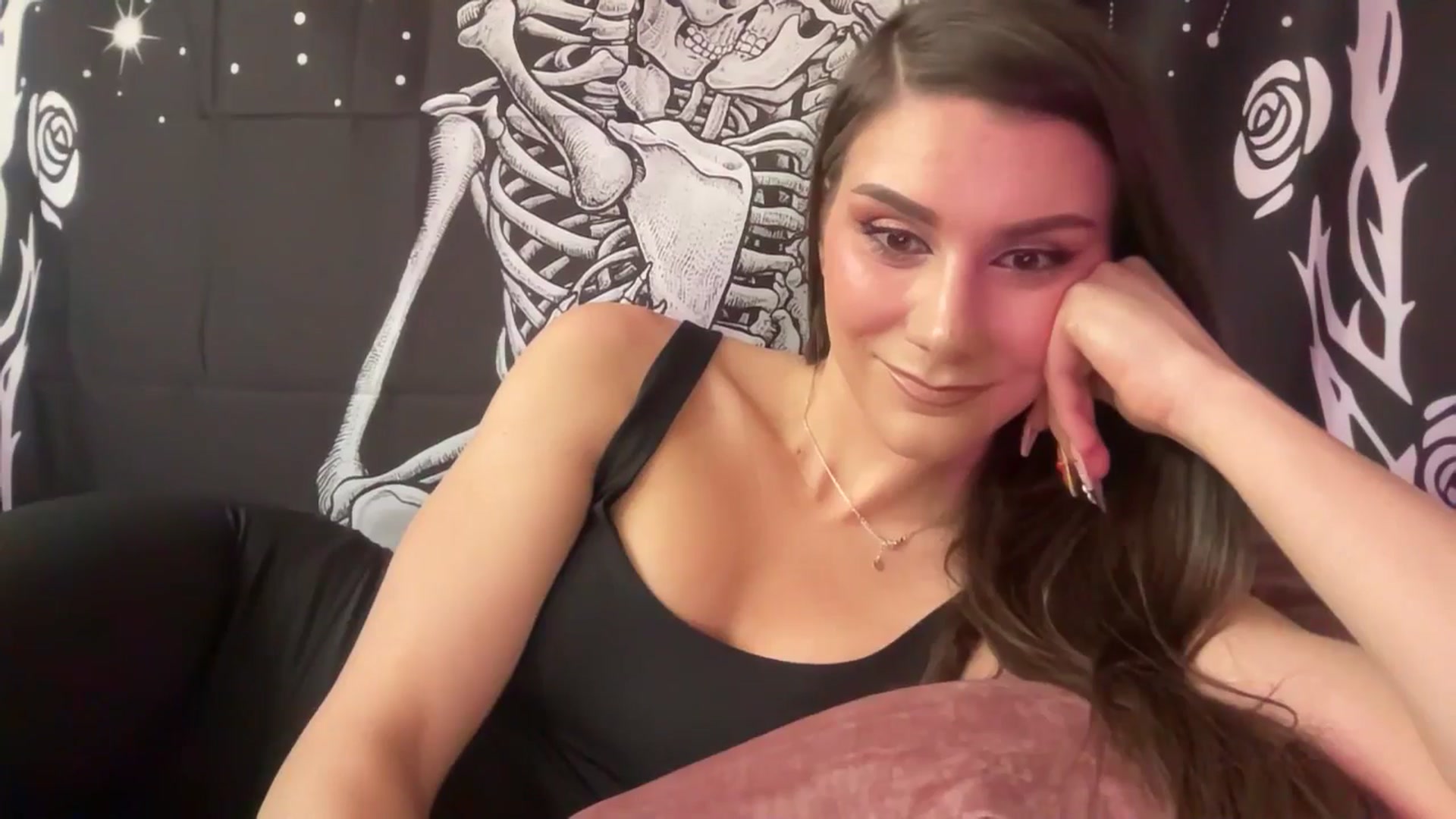 Gallery image thumbnail from FoxyHeartz's myfreecams stream on, 02/10/2025, 15:07 image 19 of 20