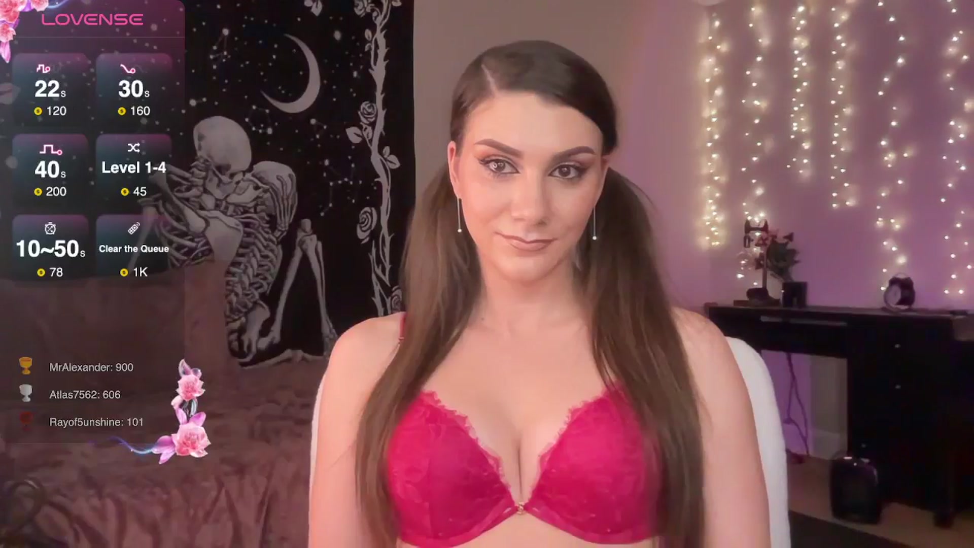 Gallery image thumbnail from FoxyHeartz's myfreecams stream on, 02/16/2025, 13:36 image 9 of 20