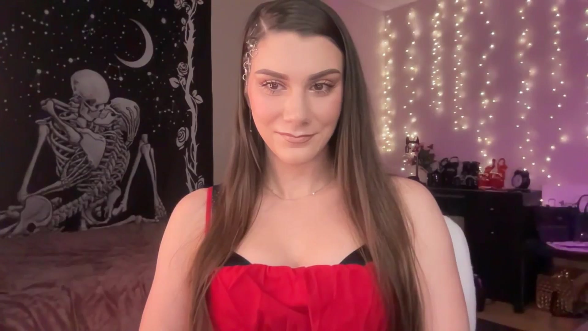 Gallery image thumbnail from FoxyHeartz's myfreecams stream on, 02/17/2025, 12:49 image 7 of 20