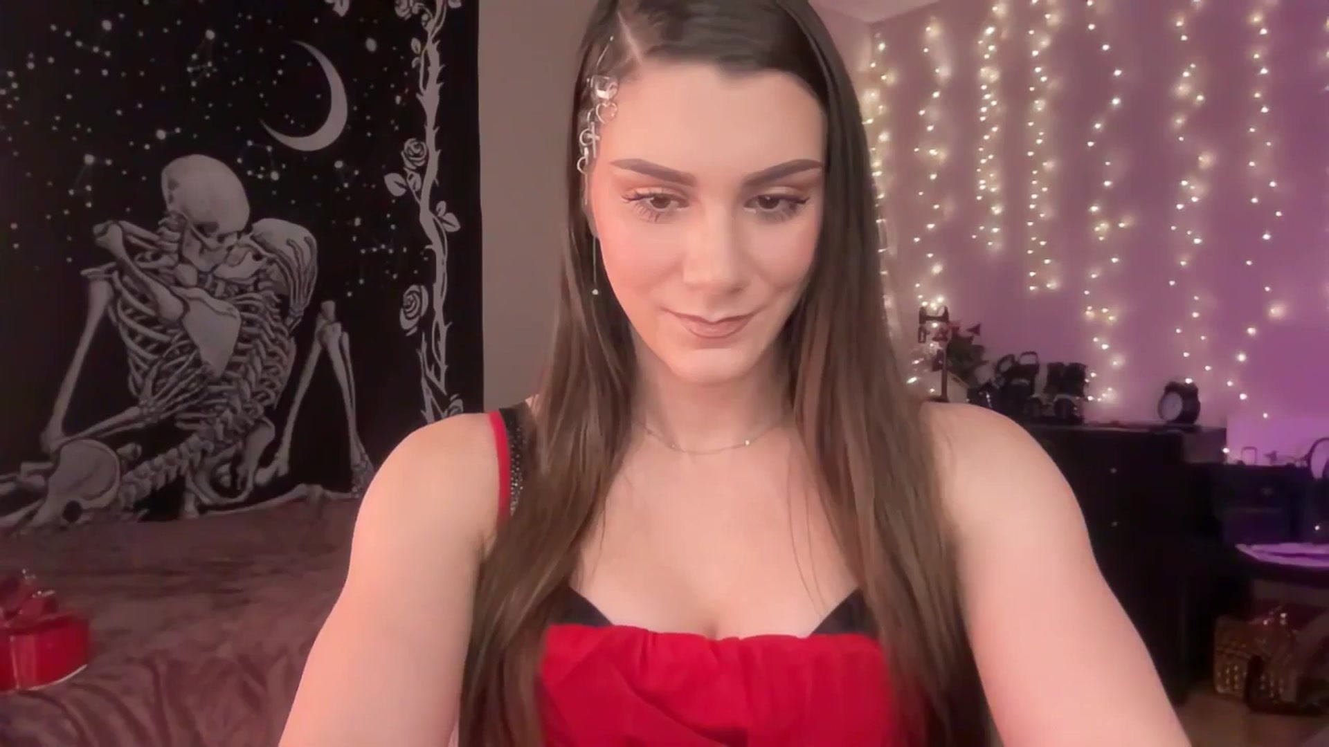 Gallery image thumbnail from FoxyHeartz's myfreecams stream on, 02/17/2025, 12:49 image 9 of 20