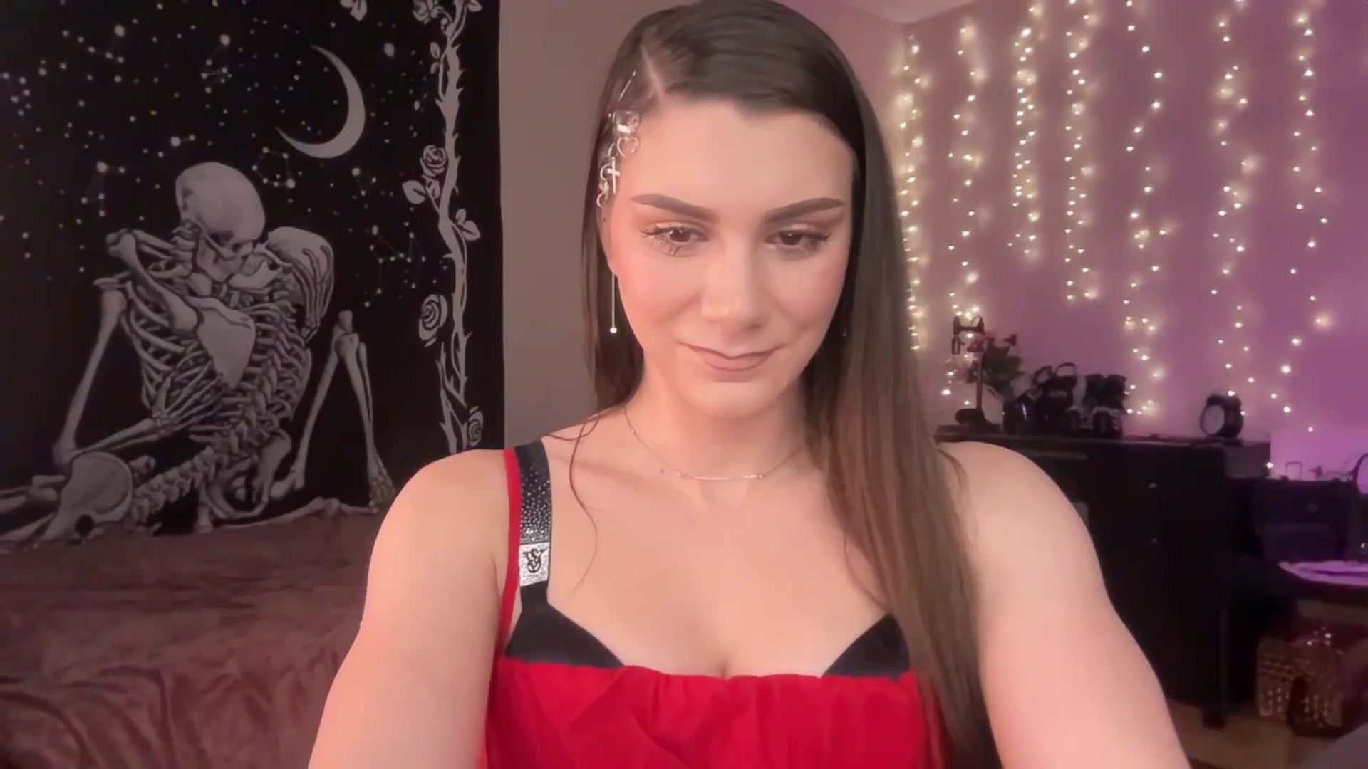 Gallery image thumbnail from FoxyHeartz's myfreecams stream on, 02/17/2025, 12:49 image 19 of 20