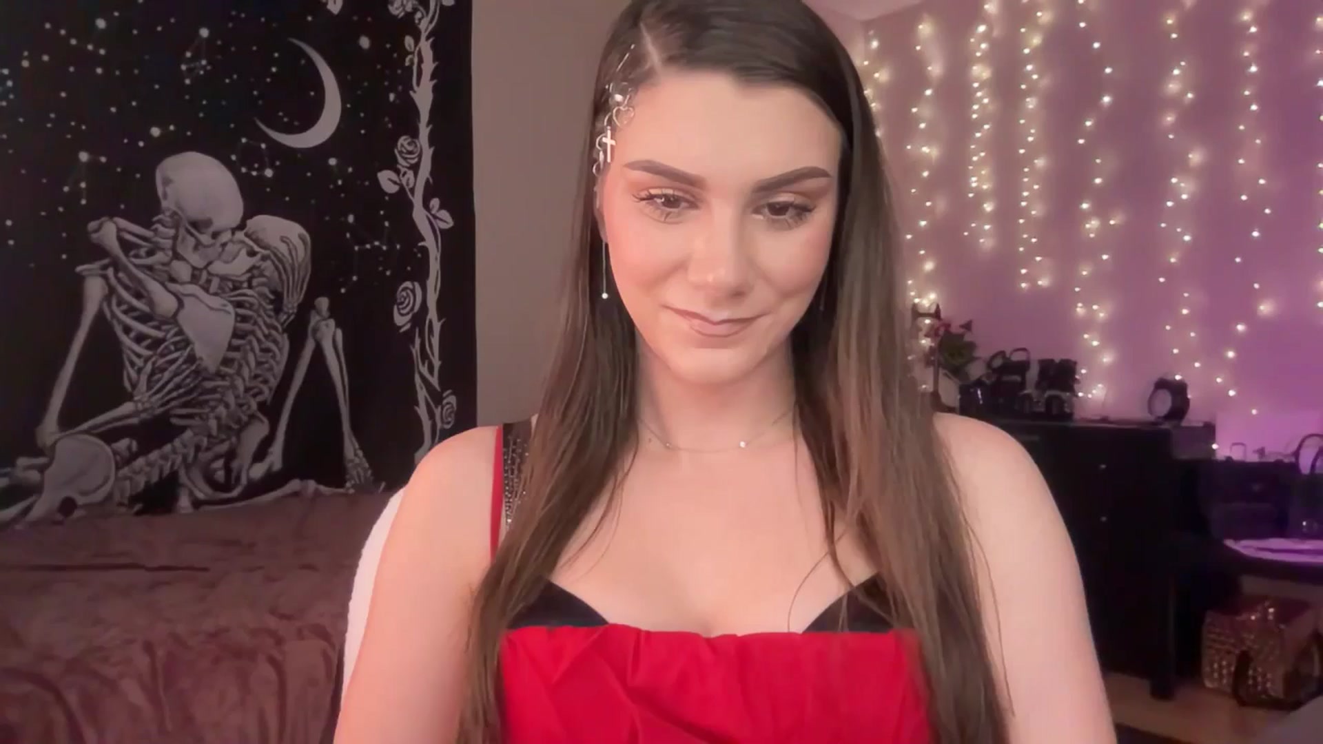 Gallery image thumbnail from FoxyHeartz's myfreecams stream on, 02/17/2025, 14:41 image 10 of 20