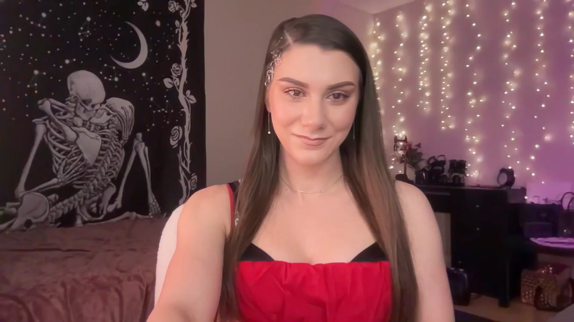 Gallery image thumbnail from FoxyHeartz's myfreecams stream on, 02/17/2025, 14:41 image 1 of 20