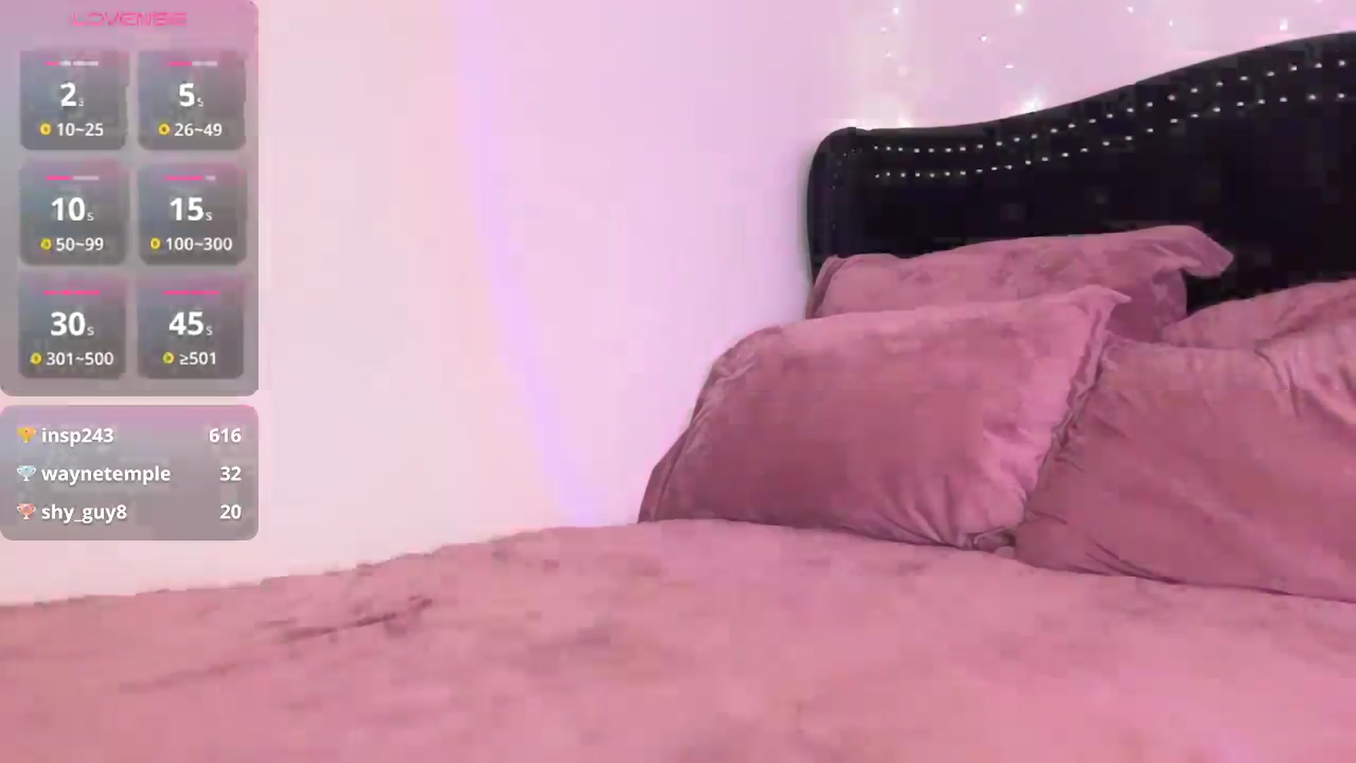 Gallery image thumbnail from FoxyHeartz's myfreecams stream on, 08/13/2025, 09:07 image 12 of 20