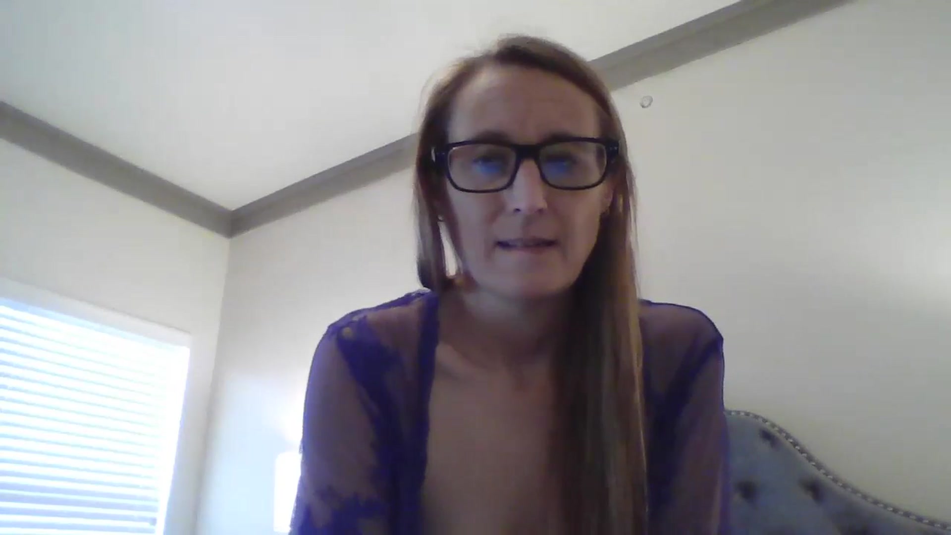 Gallery image thumbnail from FoxyInferno's myfreecams stream on, 09/29/2024, 15:52 image 13 of 20