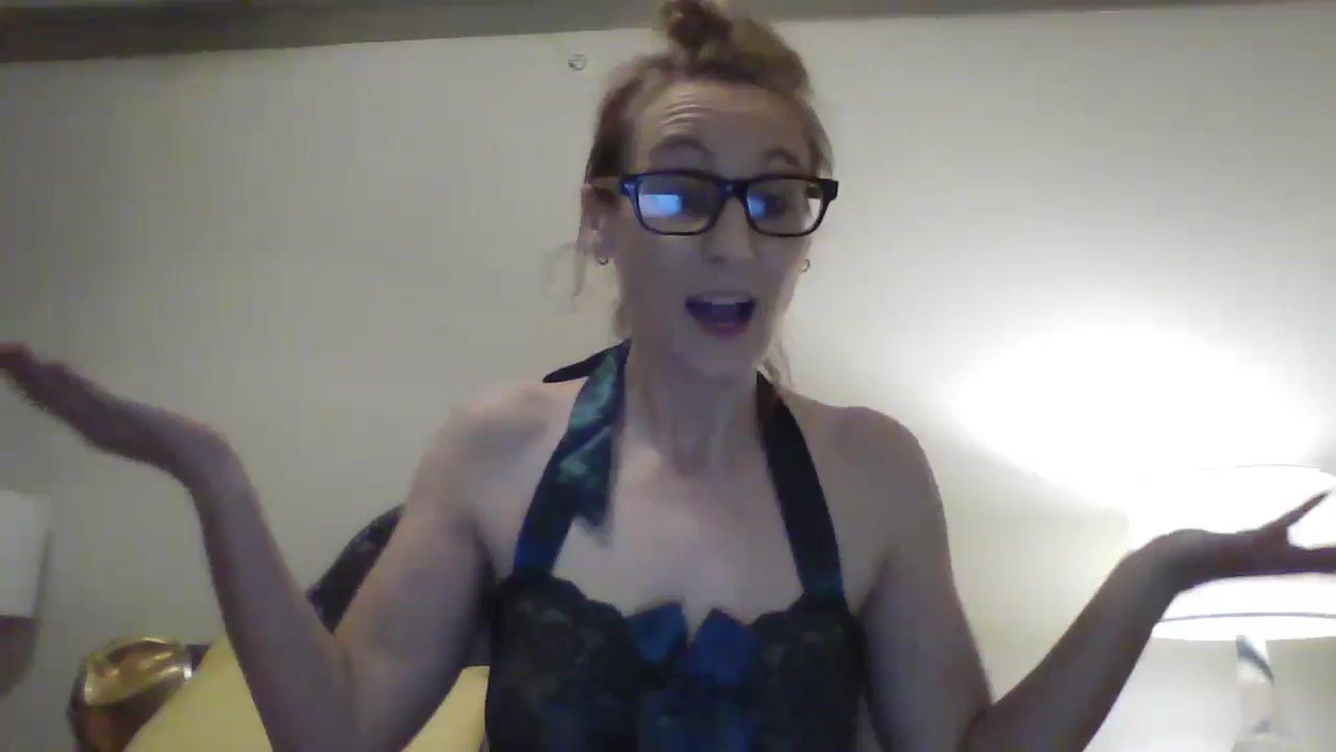 Gallery image thumbnail from FoxyInferno's myfreecams stream on, 09/30/2024, 02:02 image 1 of 20