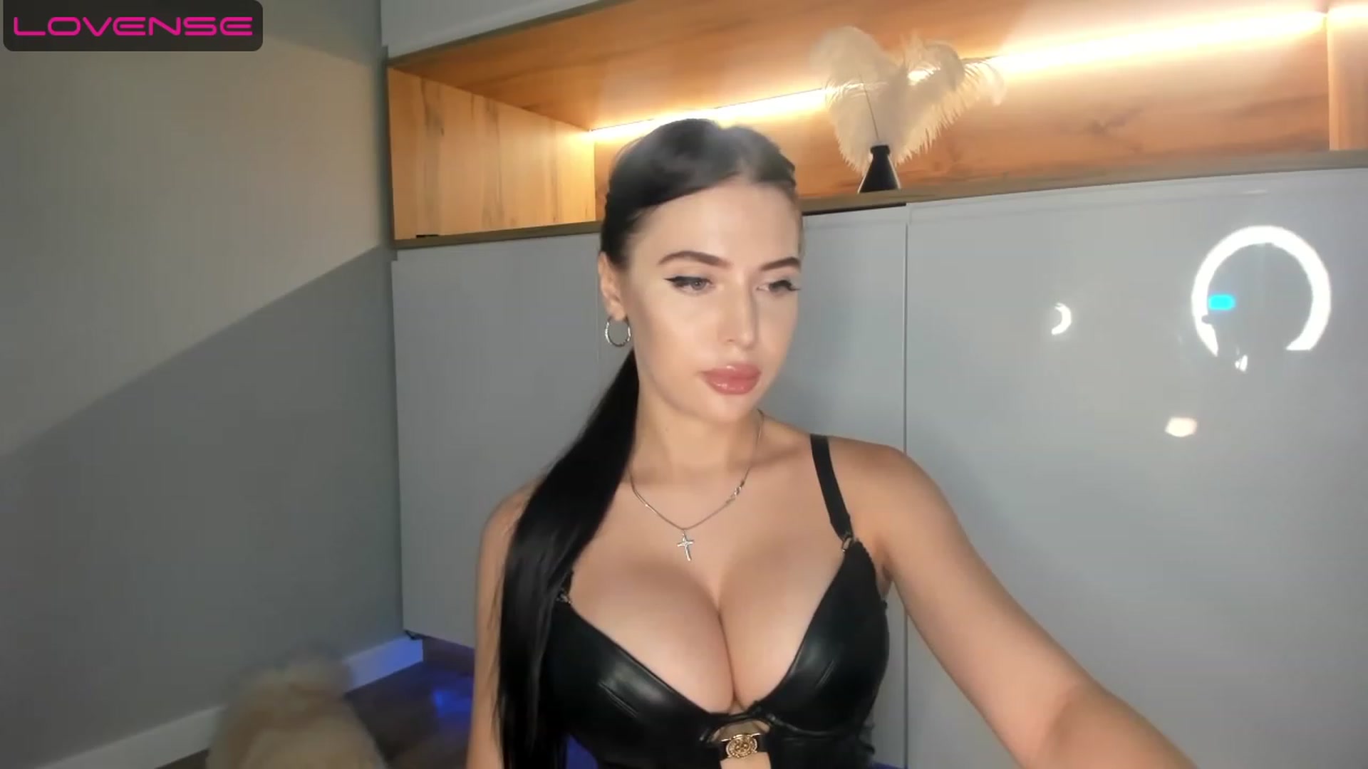 Gallery image thumbnail from FoxyKate_'s myfreecams stream on, 08/03/2023, 21:40 image 1 of 20