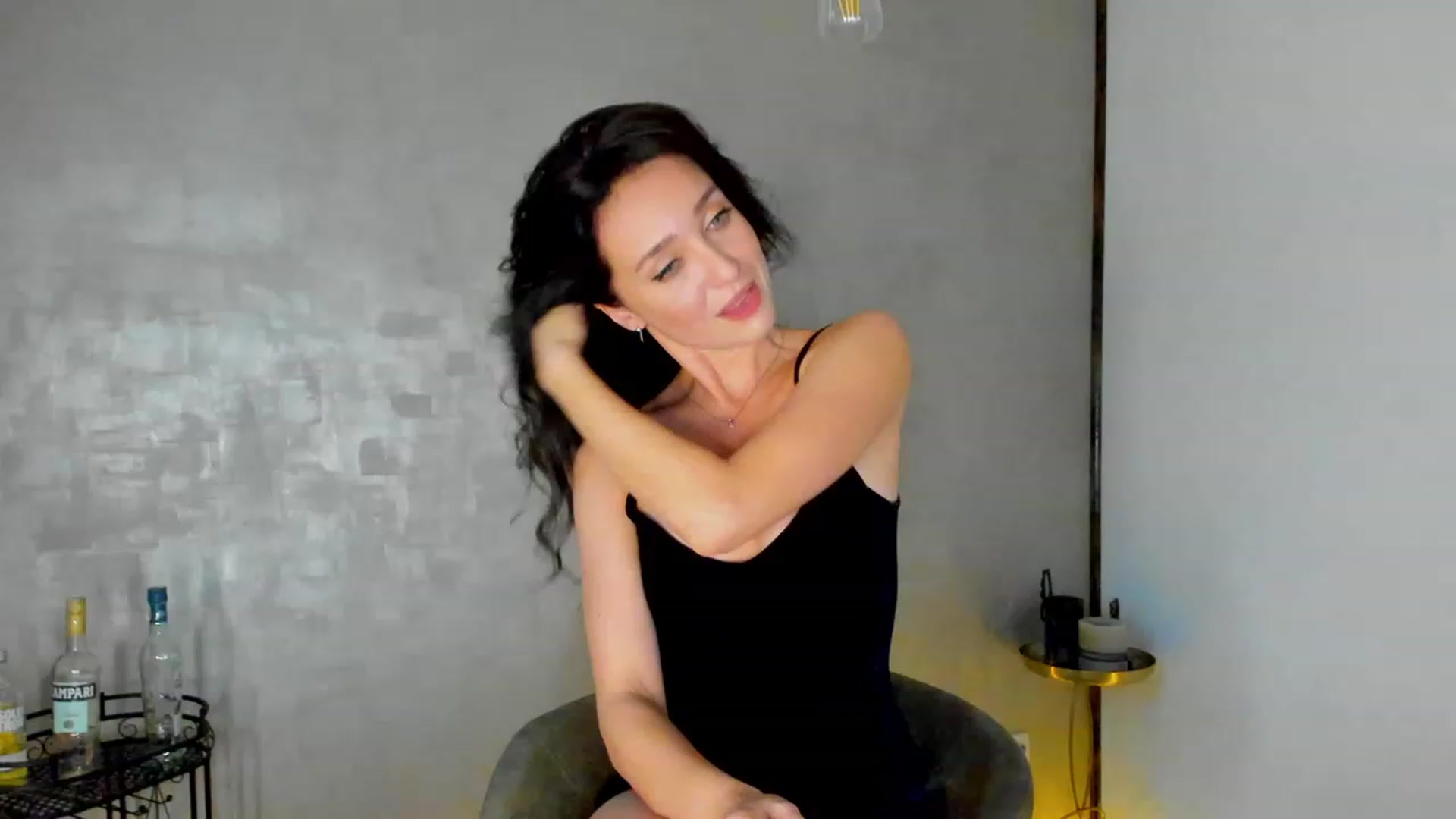 Gallery image thumbnail from FoxyLarysa's myfreecams stream on, 12/09/2022, 07:54 image 2 of 20