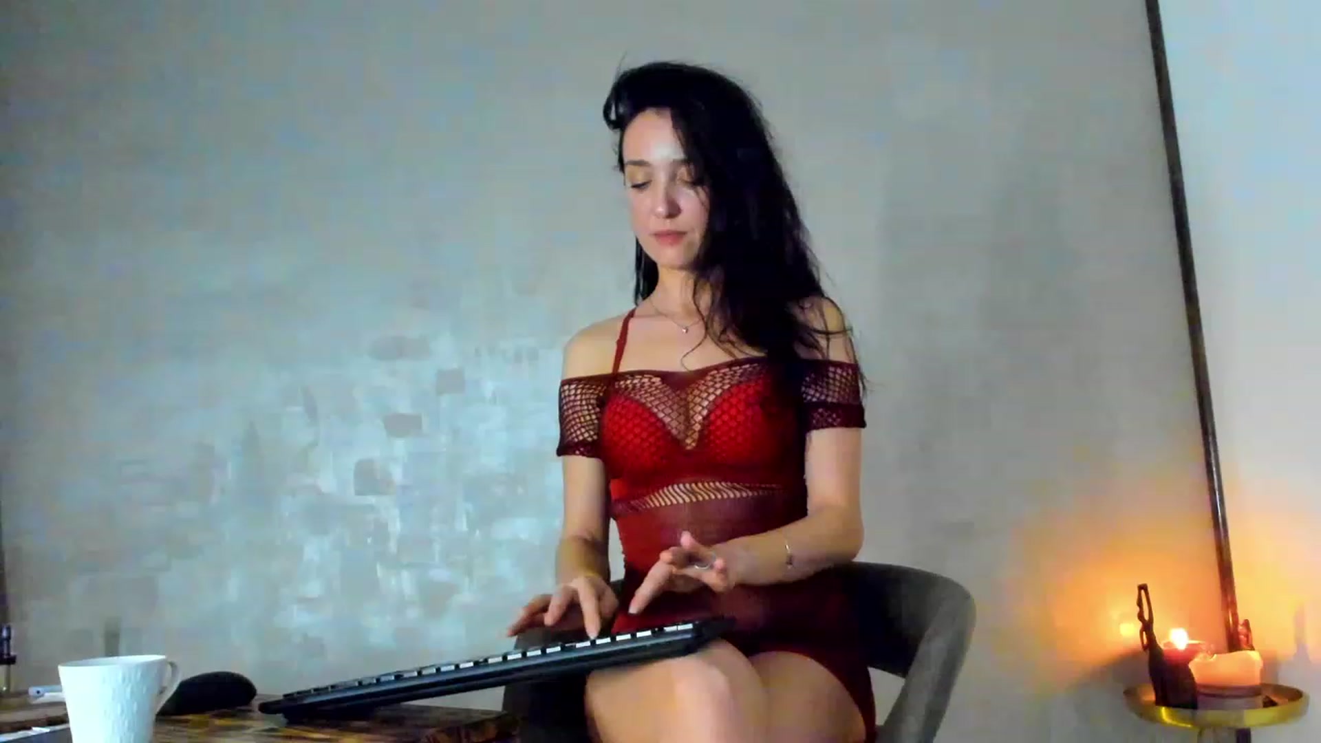 Gallery image thumbnail from FoxyLarysa's myfreecams stream on, 12/20/2022, 04:47 image 20 of 20