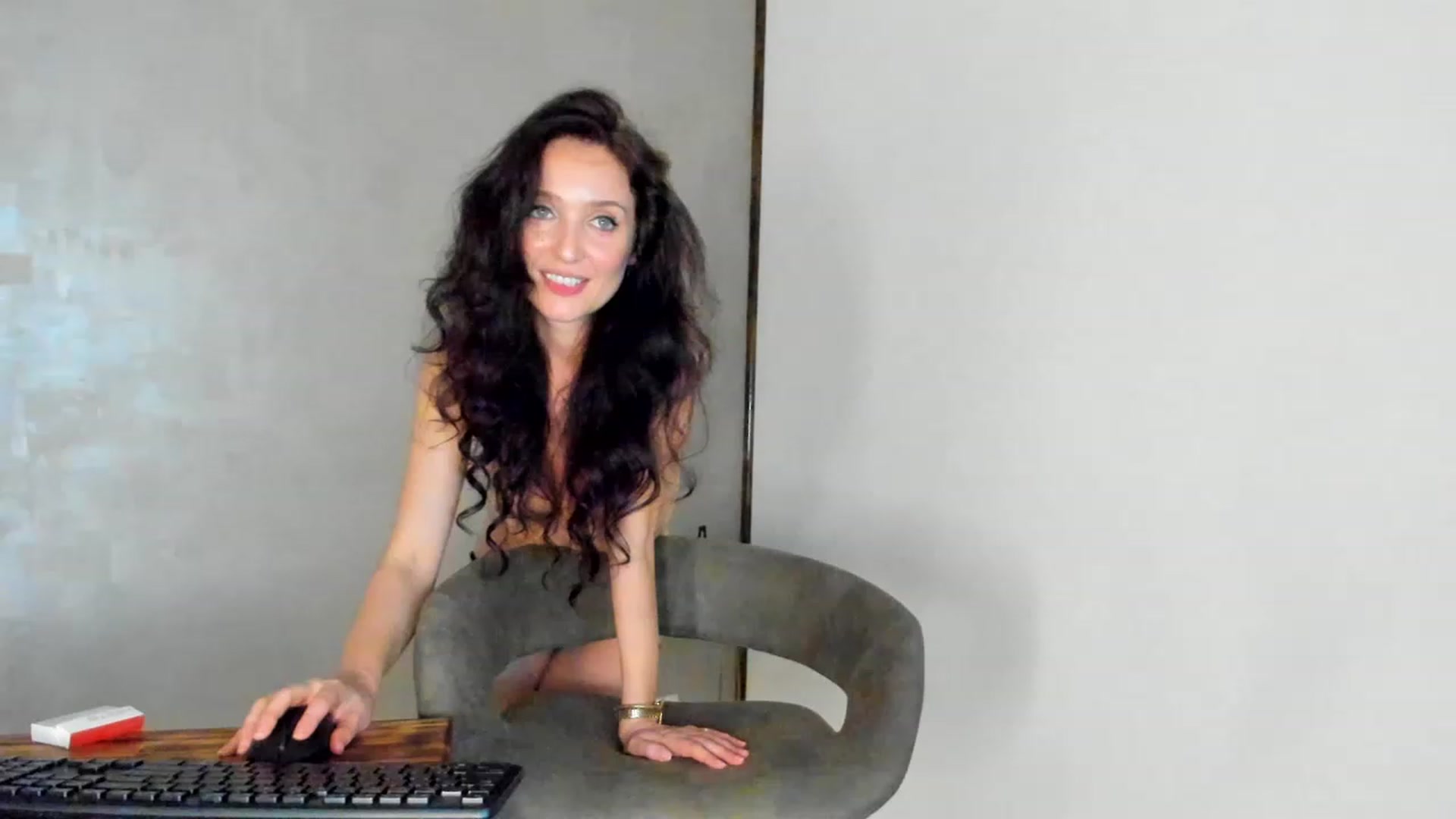 Gallery image thumbnail from FoxyLarysa's myfreecams stream on, 12/30/2022, 23:28 image 20 of 20