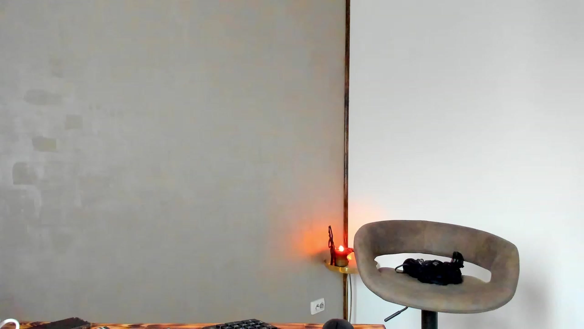 Gallery image thumbnail from FoxyLarysa's myfreecams stream on, 01/05/2023, 08:28 image 19 of 20