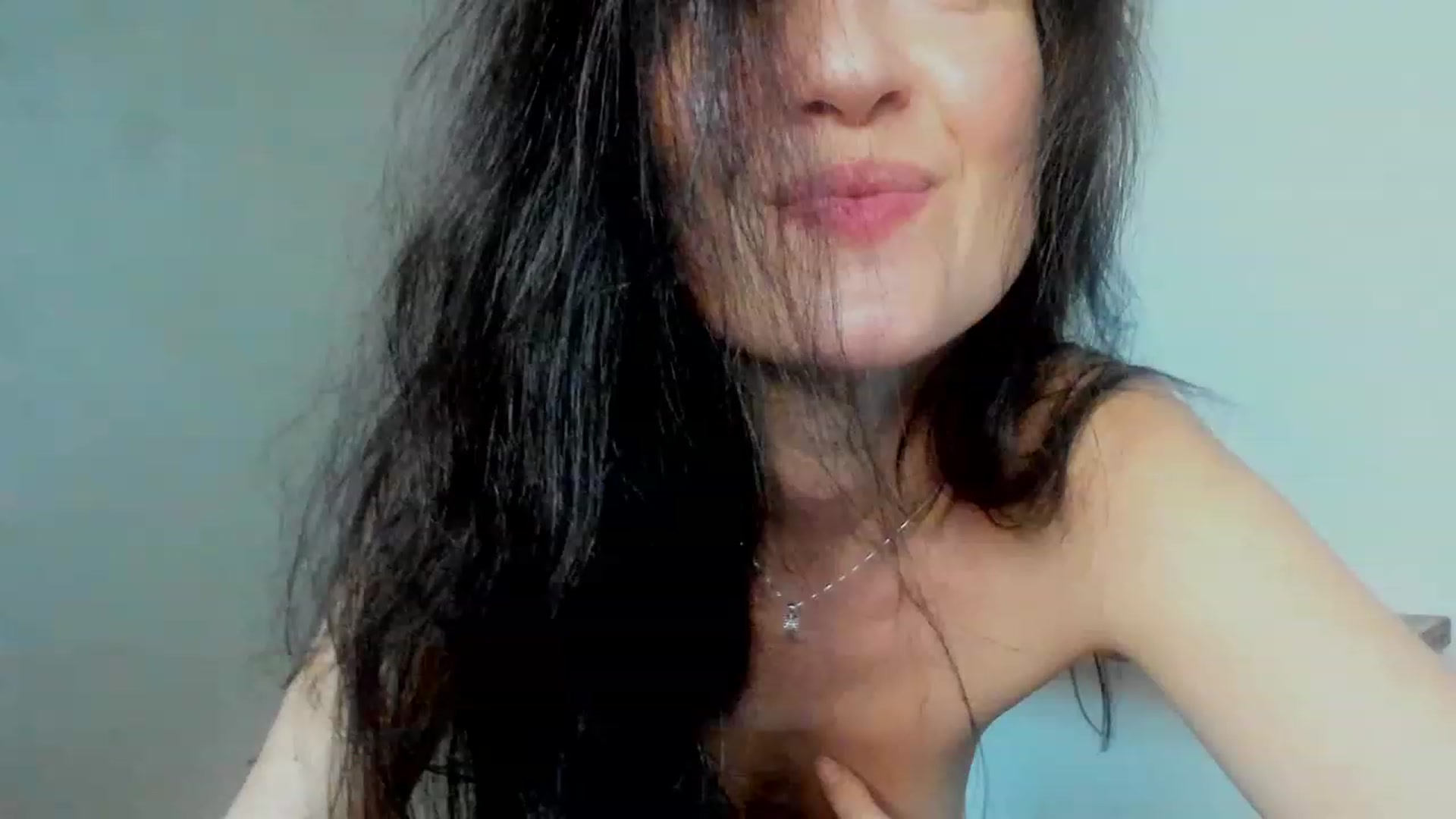Gallery image thumbnail from FoxyLarysa's myfreecams stream on, 01/27/2023, 09:50 image 11 of 20