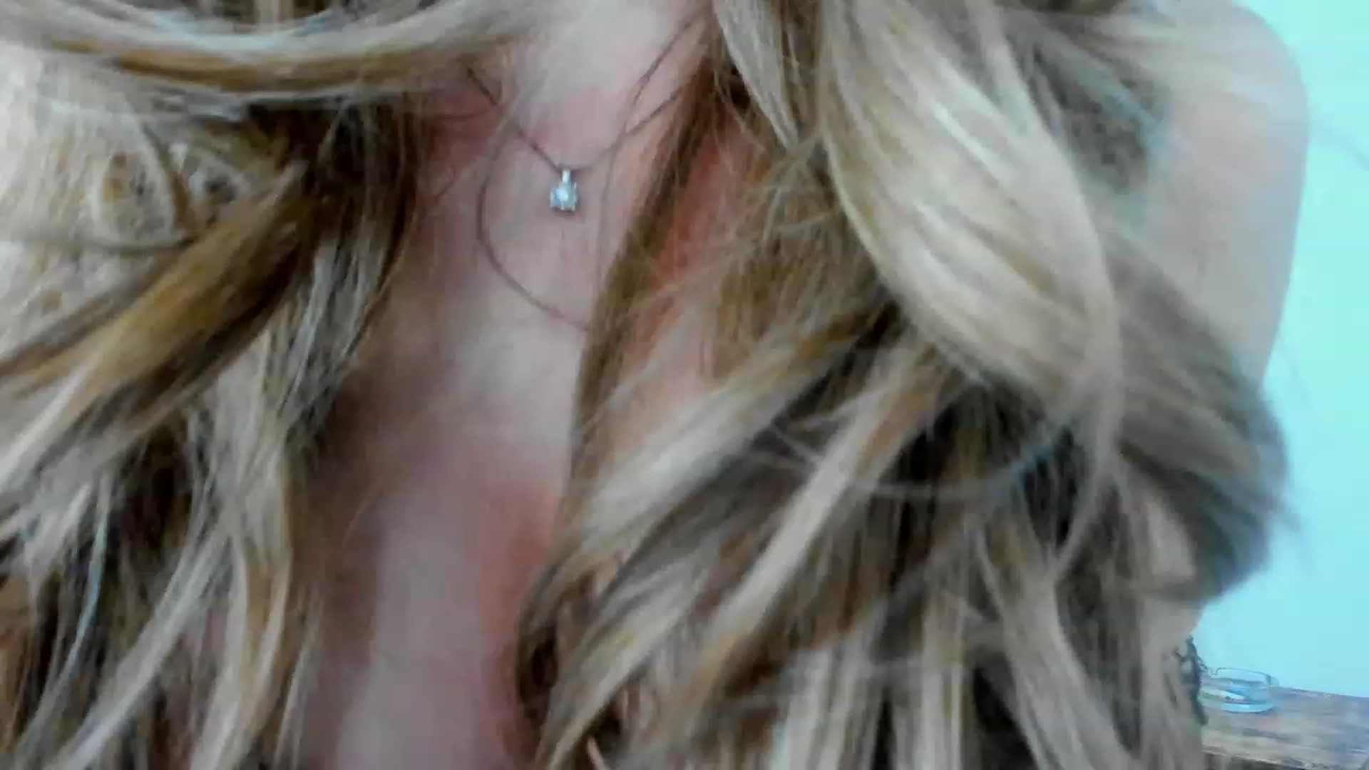 Gallery image thumbnail from FoxyLarysa's myfreecams stream on, 01/28/2023, 09:29 image 5 of 20