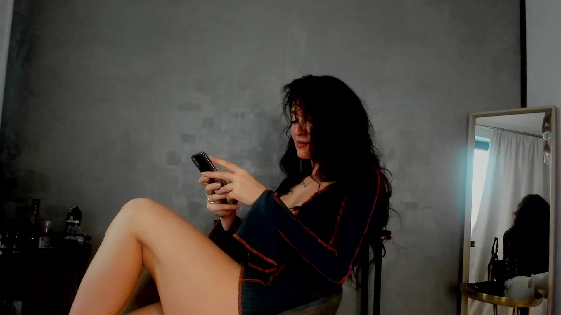 Gallery image thumbnail from FoxyLarysa's myfreecams stream on, 02/04/2023, 07:24 image 14 of 20