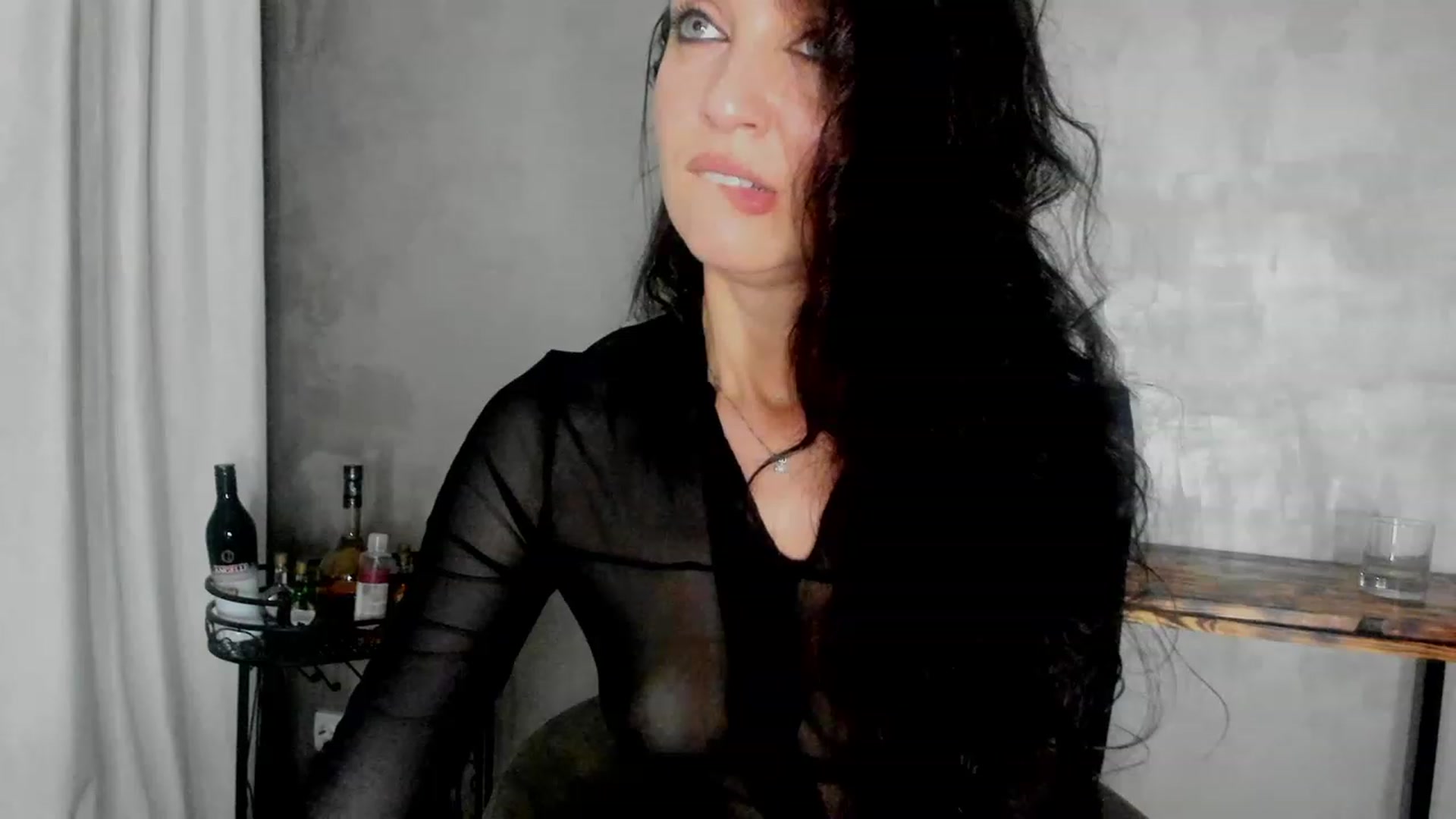 Gallery image thumbnail from FoxyLarysa's myfreecams stream on, 02/05/2023, 21:18 image 17 of 20