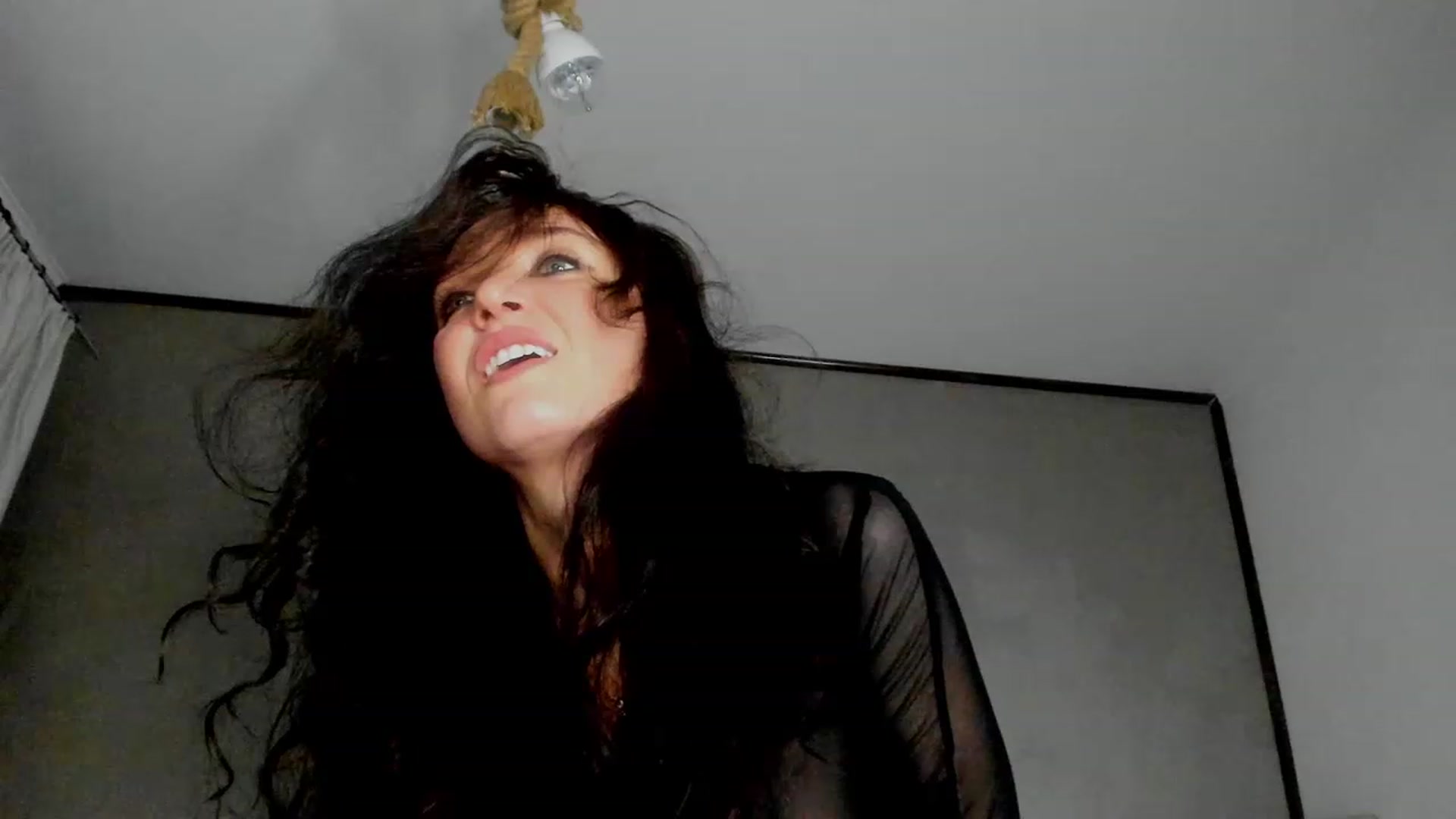 Gallery image thumbnail from FoxyLarysa's myfreecams stream on, 02/05/2023, 21:18 image 8 of 20