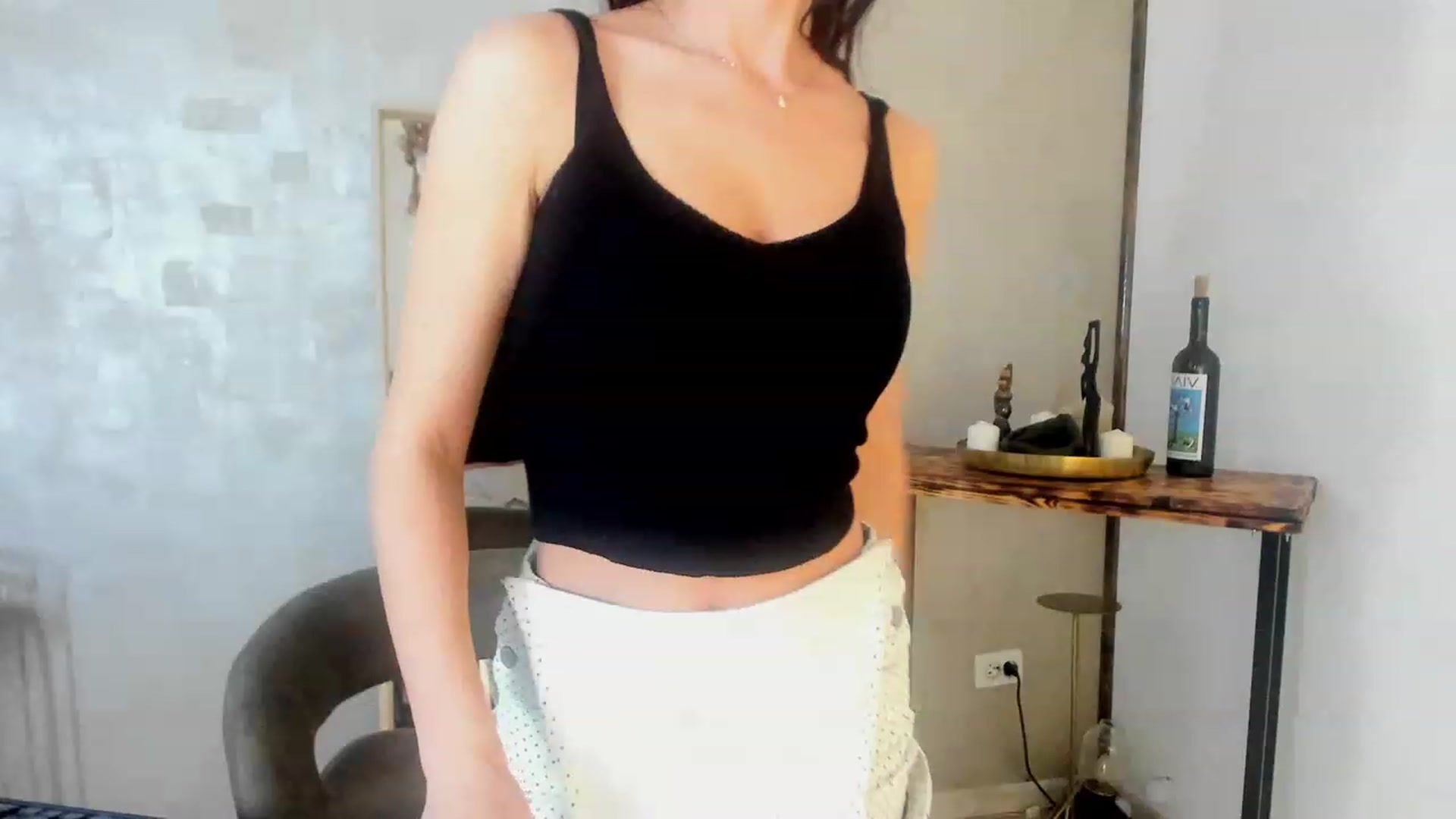 Gallery image thumbnail from FoxyLarysa's myfreecams stream on, 02/12/2023, 06:36 image 4 of 20